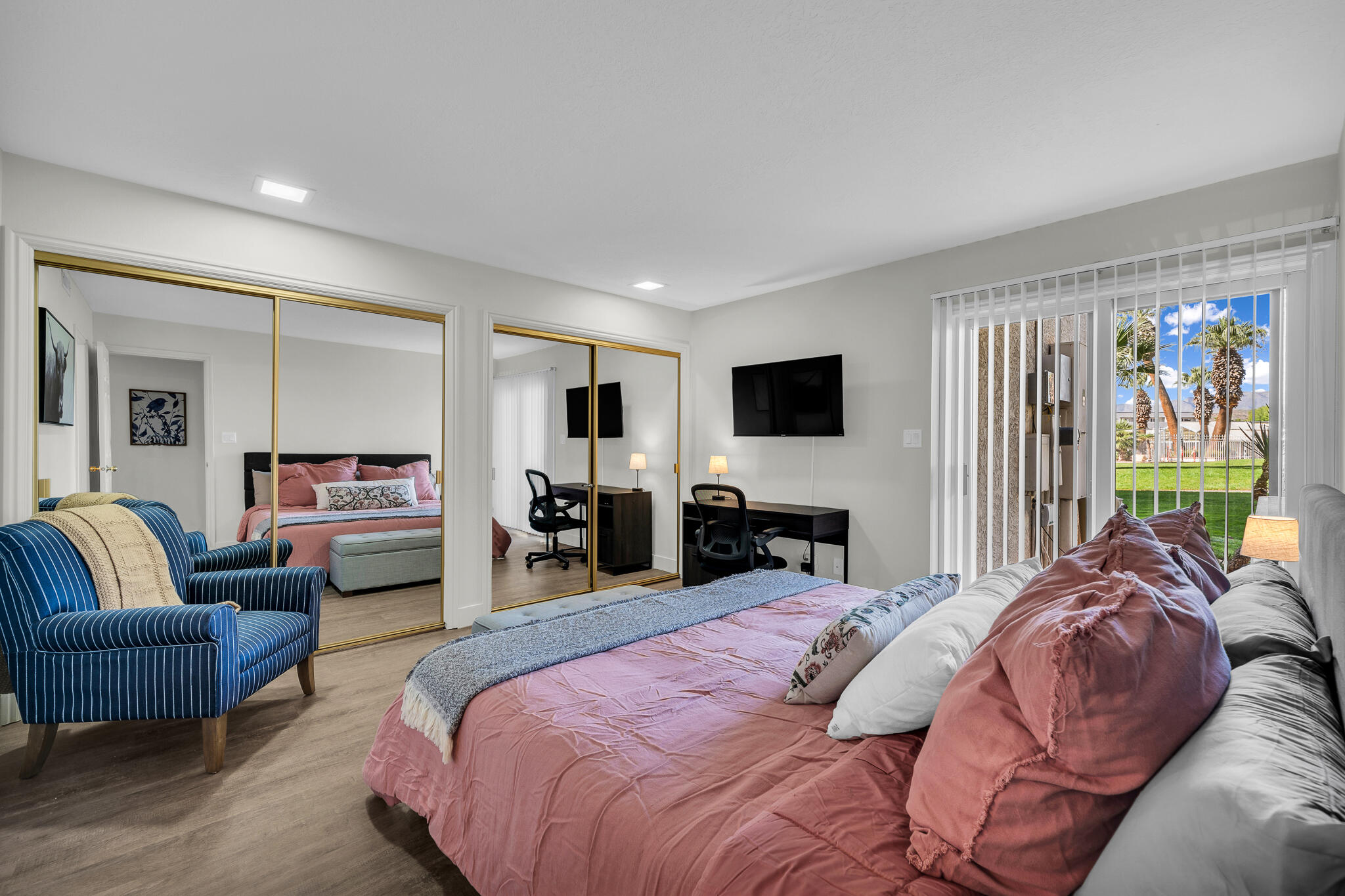 LAS PALMAS RESORT CONDOS - Residential