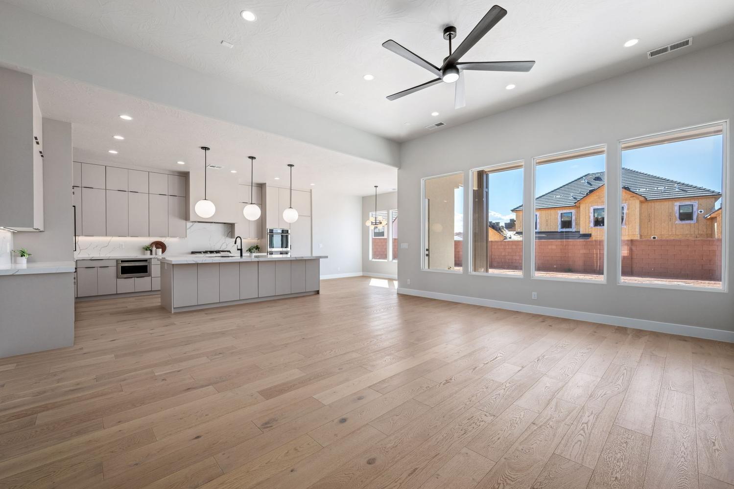 LAKESIDE AT STUCKI FARMS - Residential