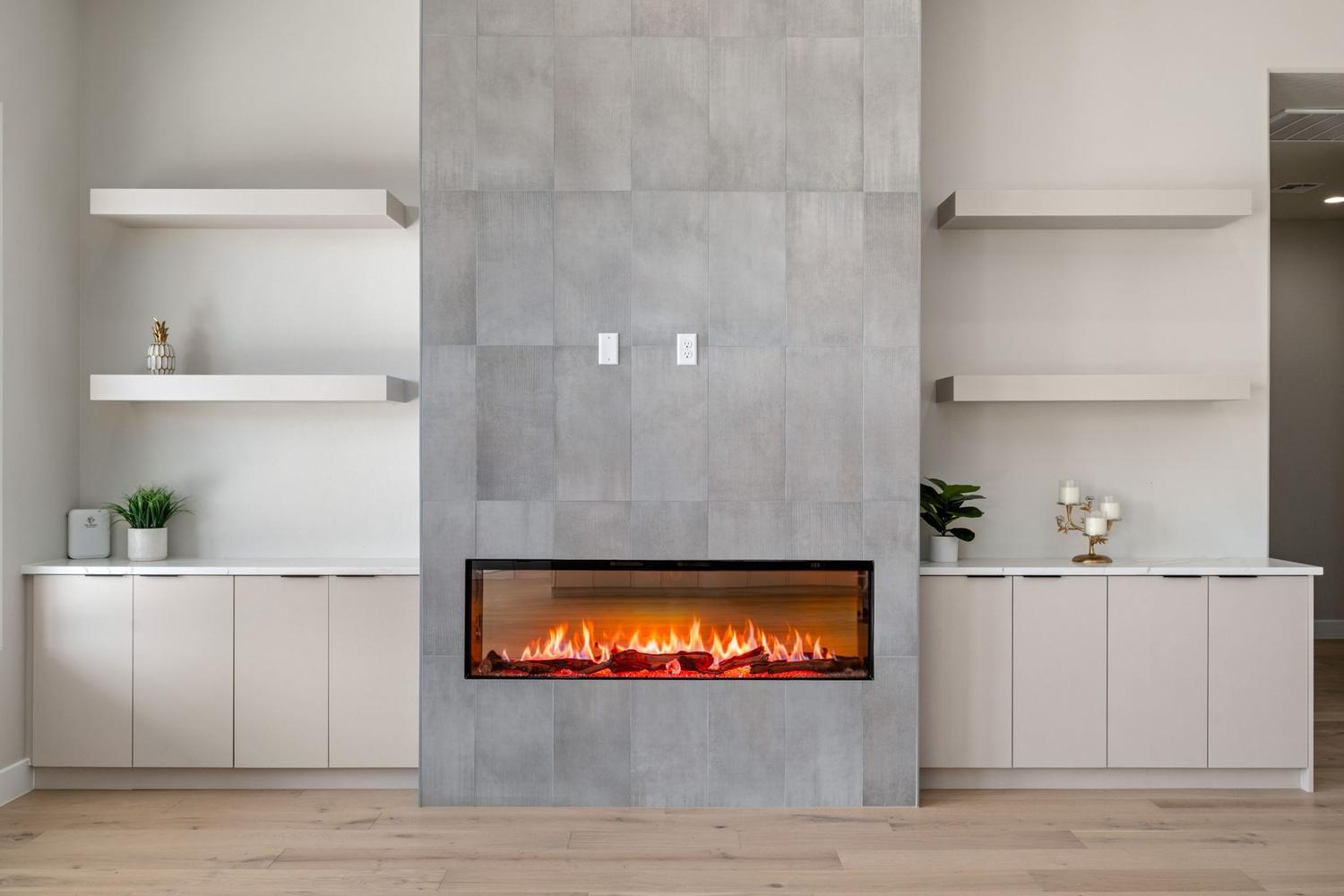 LAKESIDE AT STUCKI FARMS - Residential