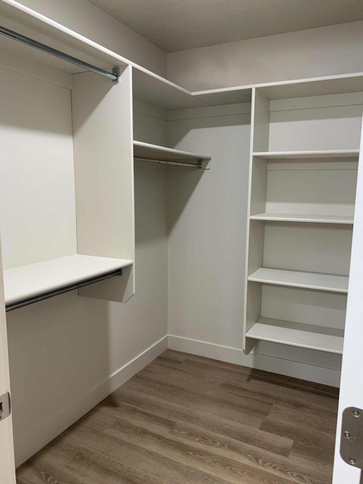 ENTERPRISE TOWNSITE - Residential Income