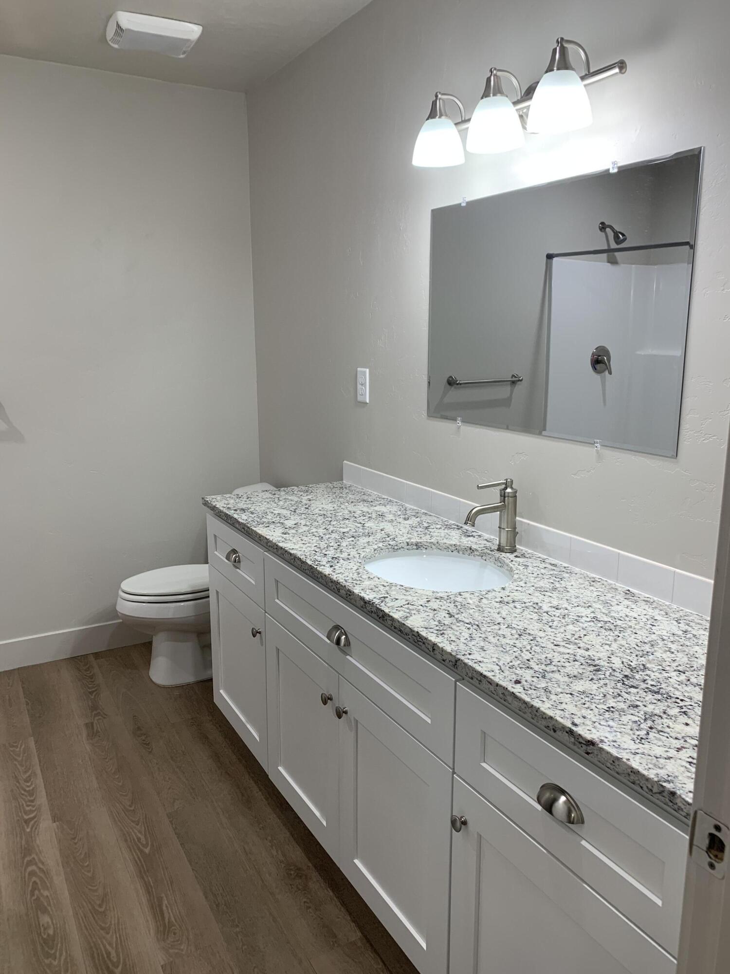 ENTERPRISE TOWNSITE - Residential Income