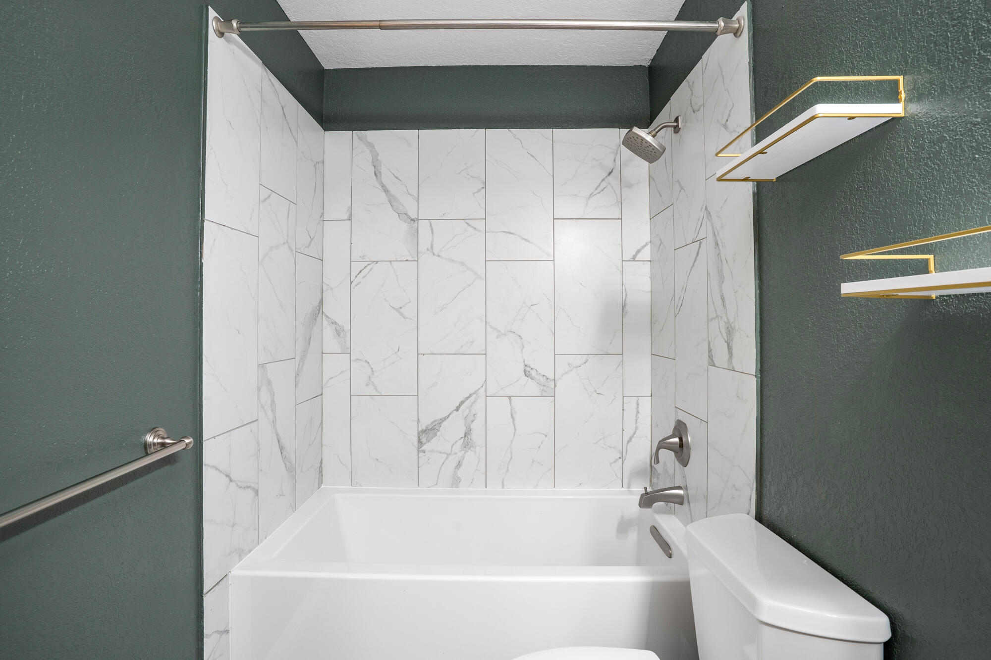 COTTONWOOD TOWNHOMES - Residential