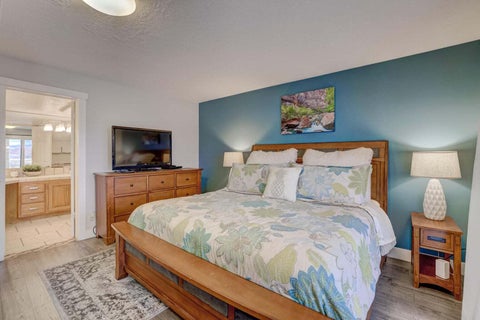 Tiny photo for 1845 W Canyon View DR 111 #111, Saint George, UT 84770 (MLS # 26-276062)