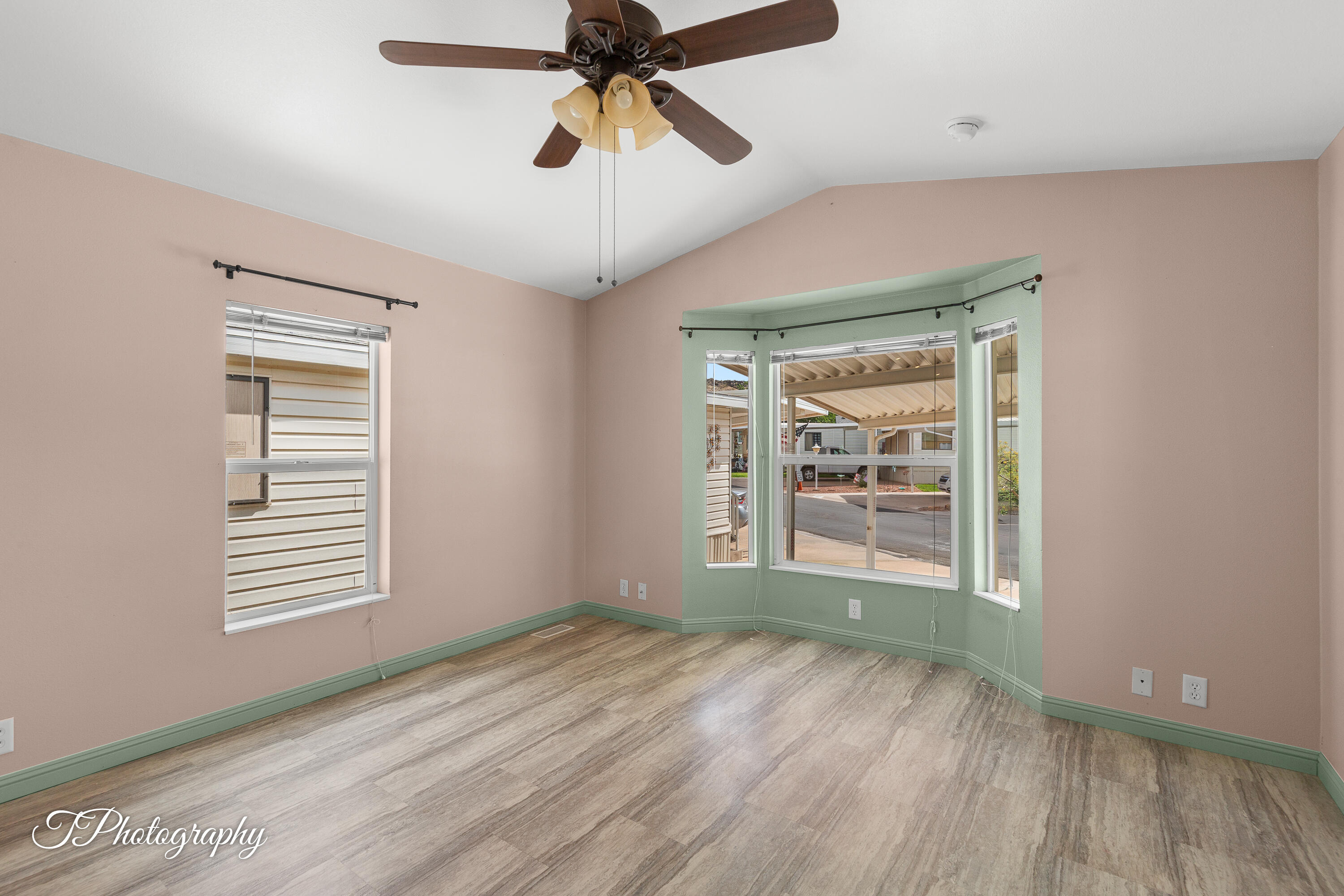 WORLDWIDE SUN RESORT - Residential