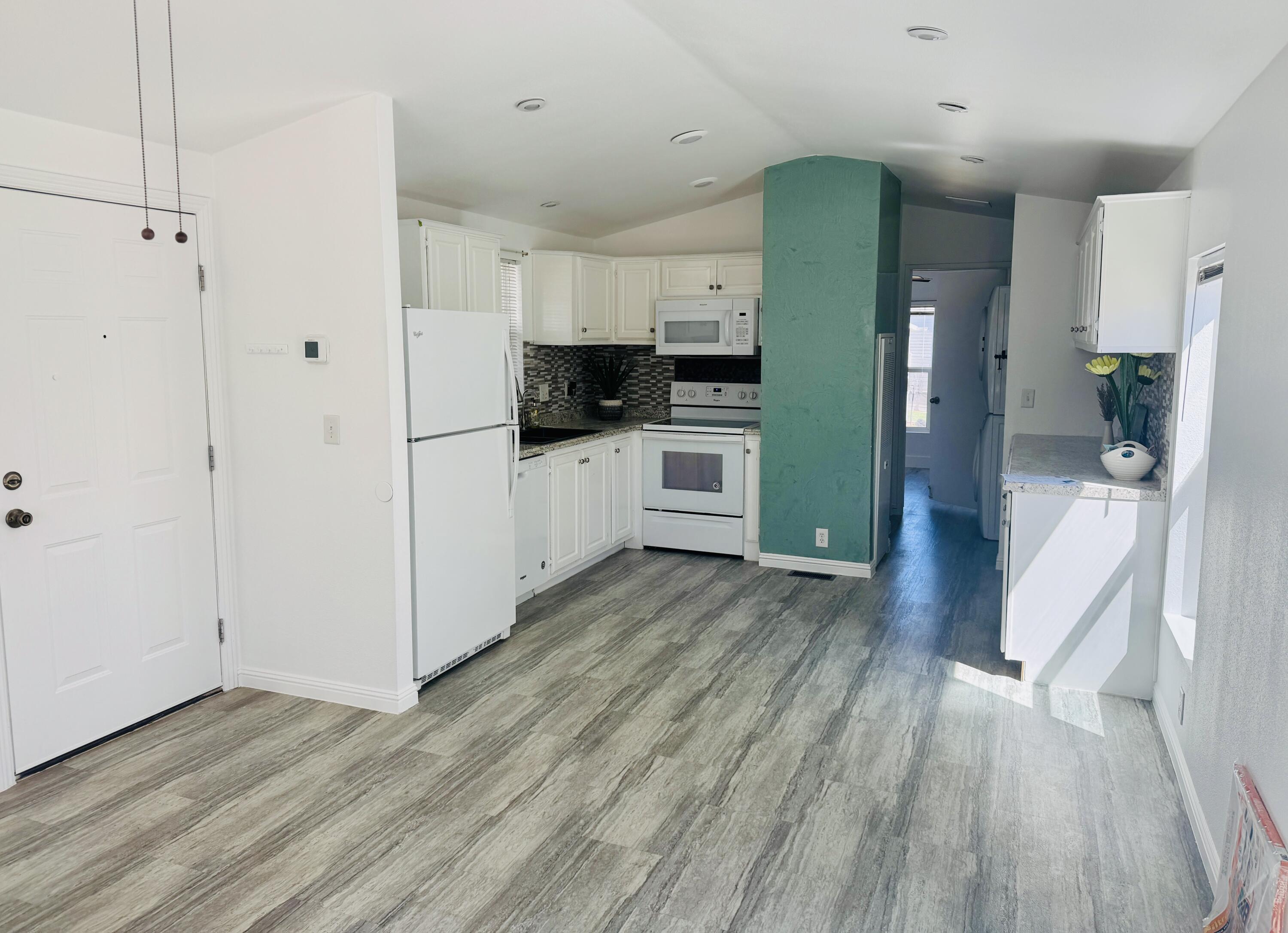 WORLDWIDE SUN RESORT - Residential