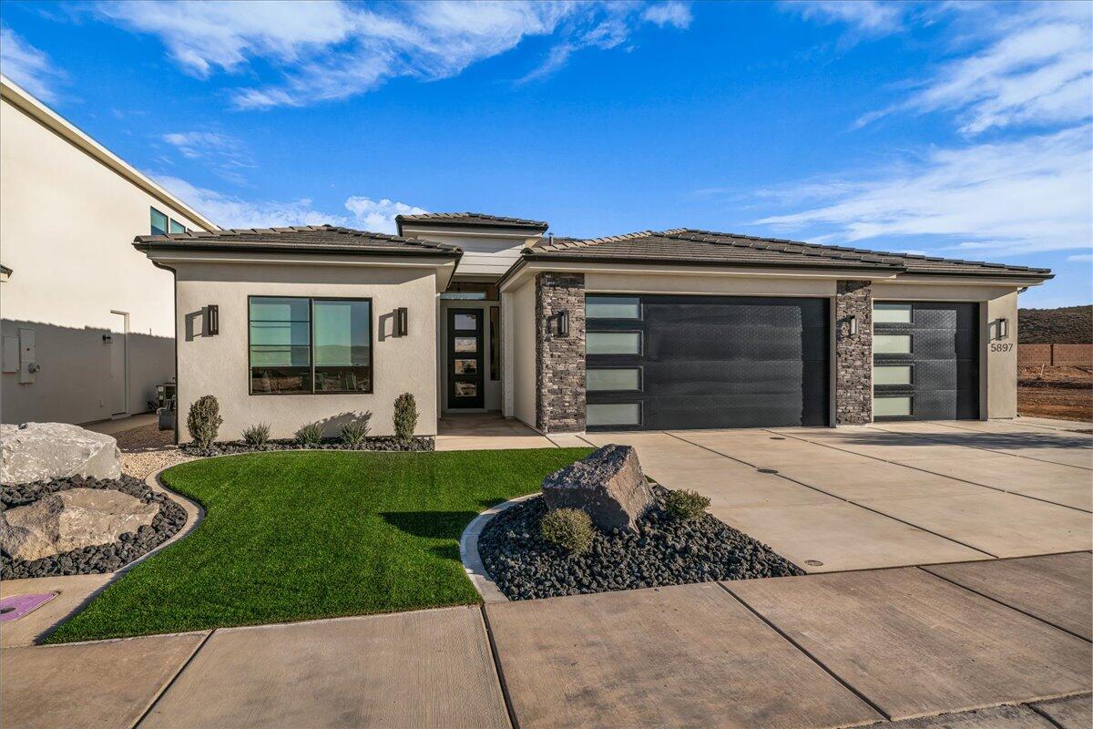 DESERT TALUS - Residential