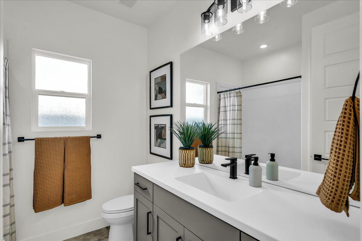 DESERT TALUS - Residential