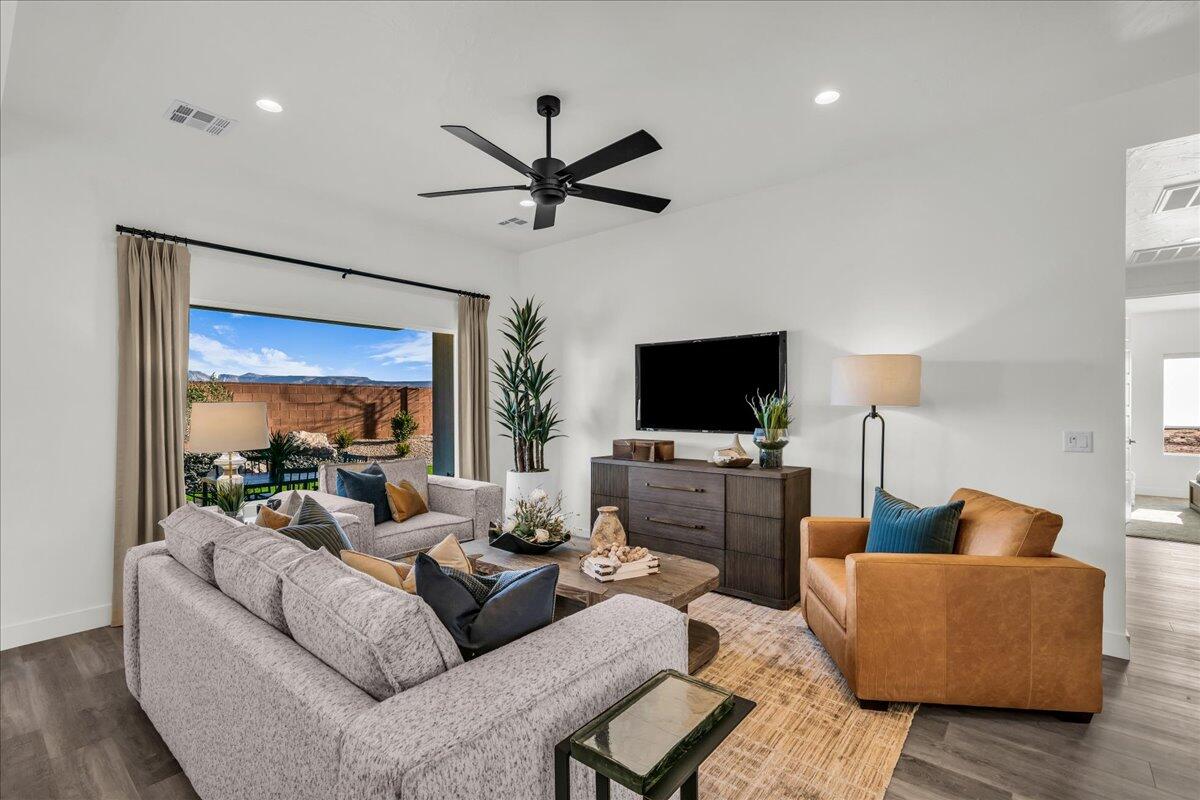 DESERT TALUS - Residential