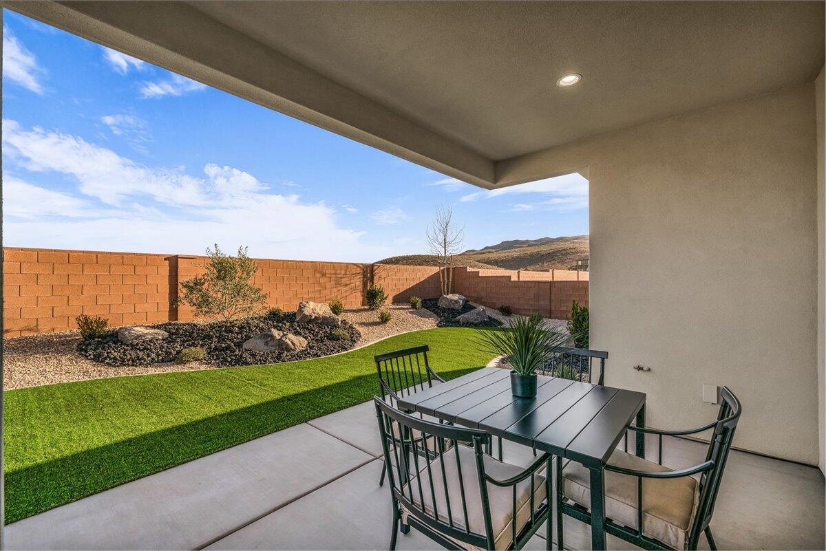 DESERT TALUS - Residential