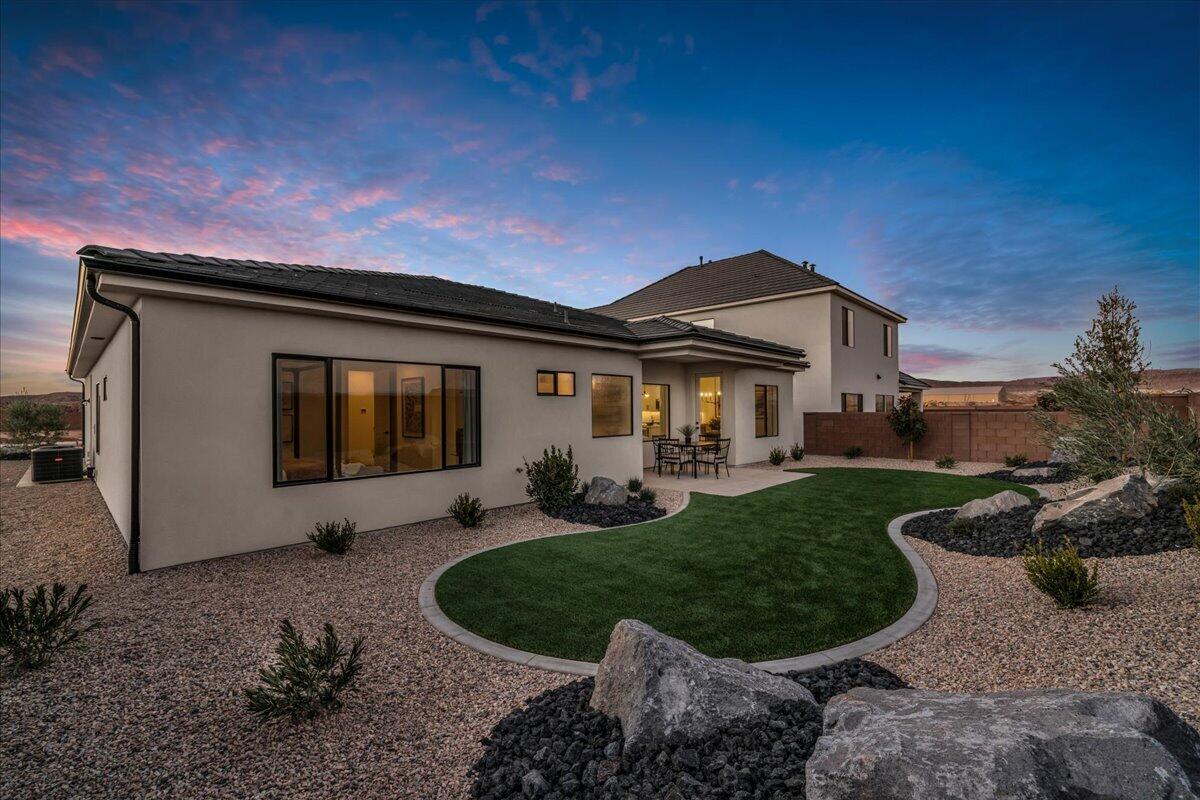 DESERT TALUS - Residential
