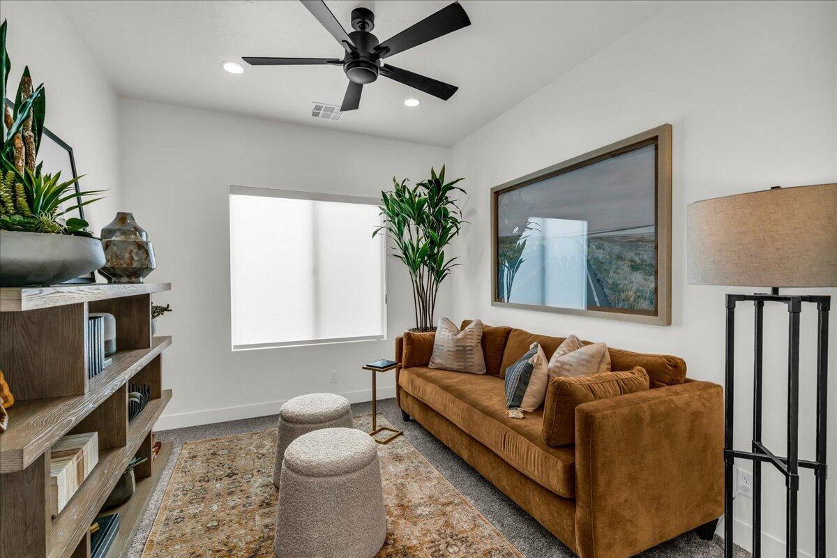 DESERT TALUS - Residential