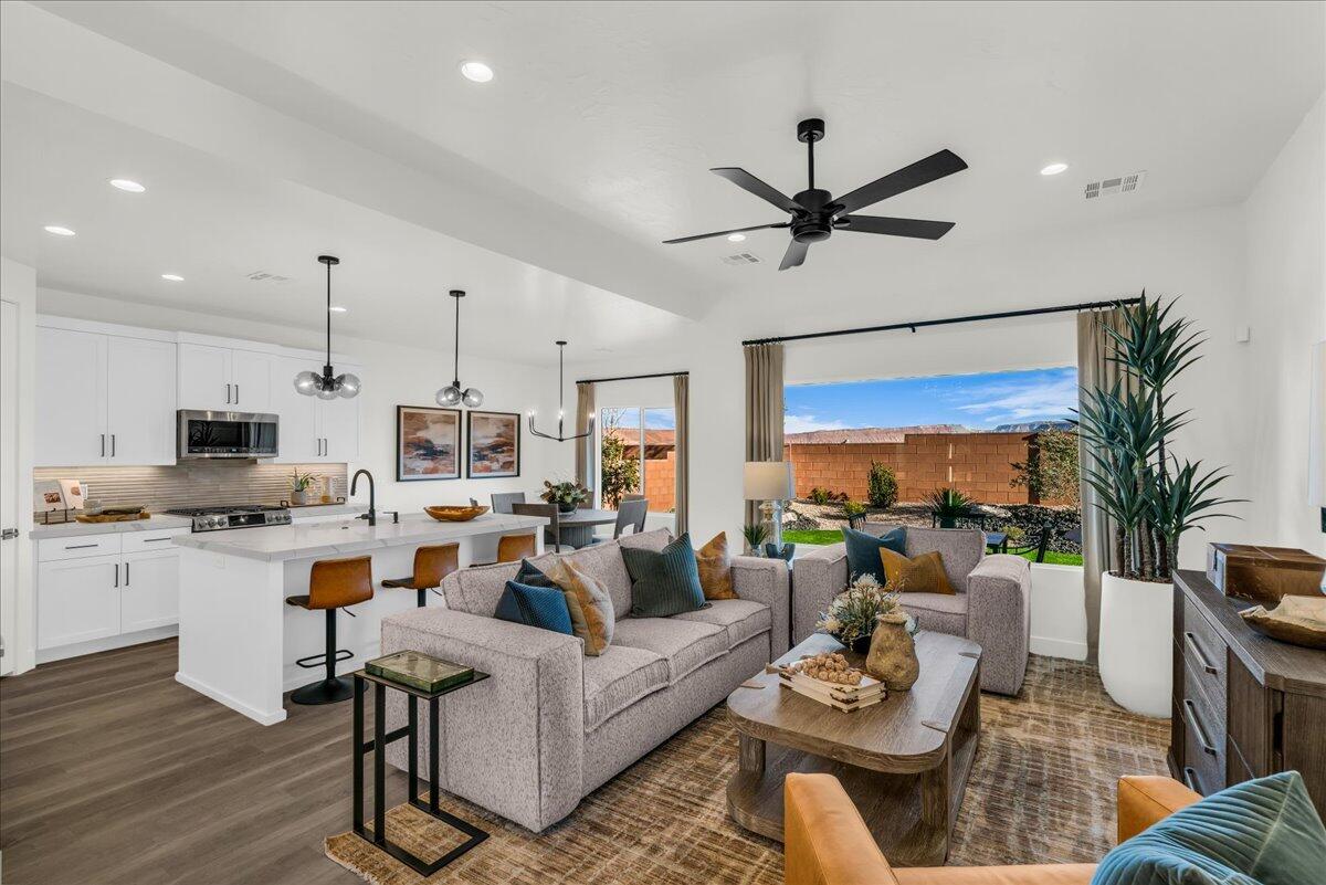 DESERT TALUS - Residential