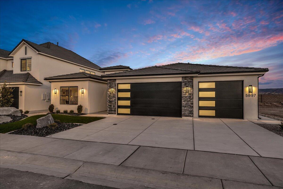 DESERT TALUS - Residential