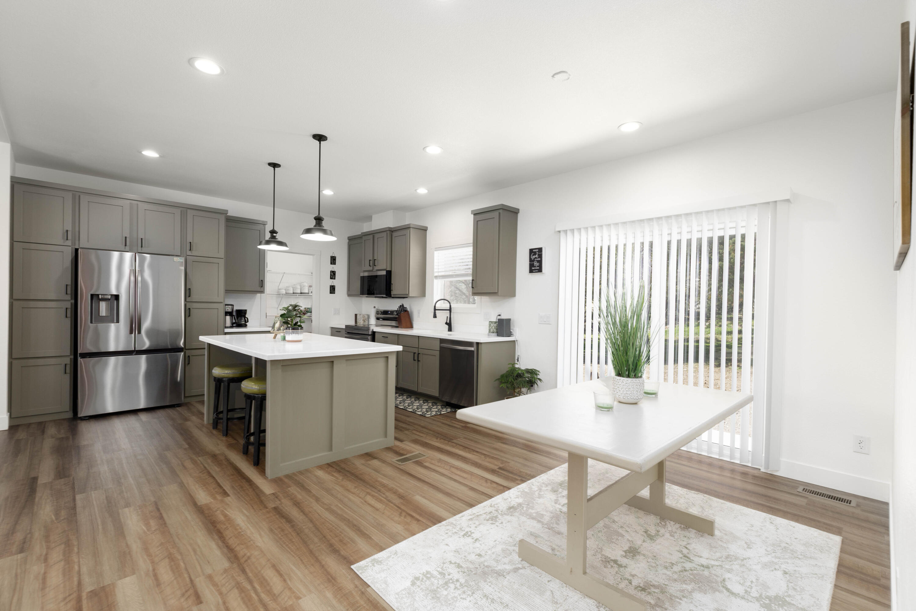 DIXIE DEER ESTATES - Residential