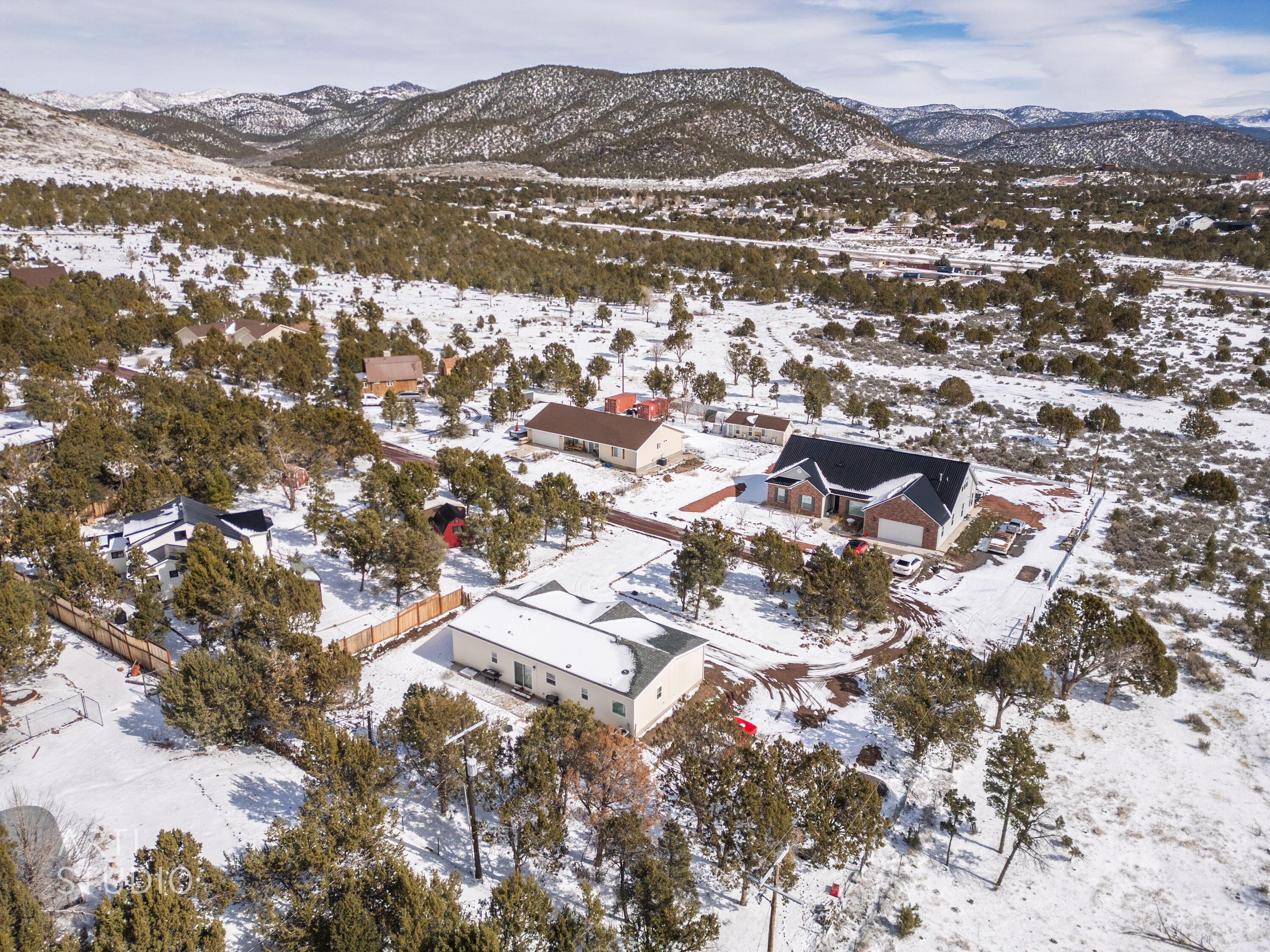 DIXIE DEER ESTATES - Residential