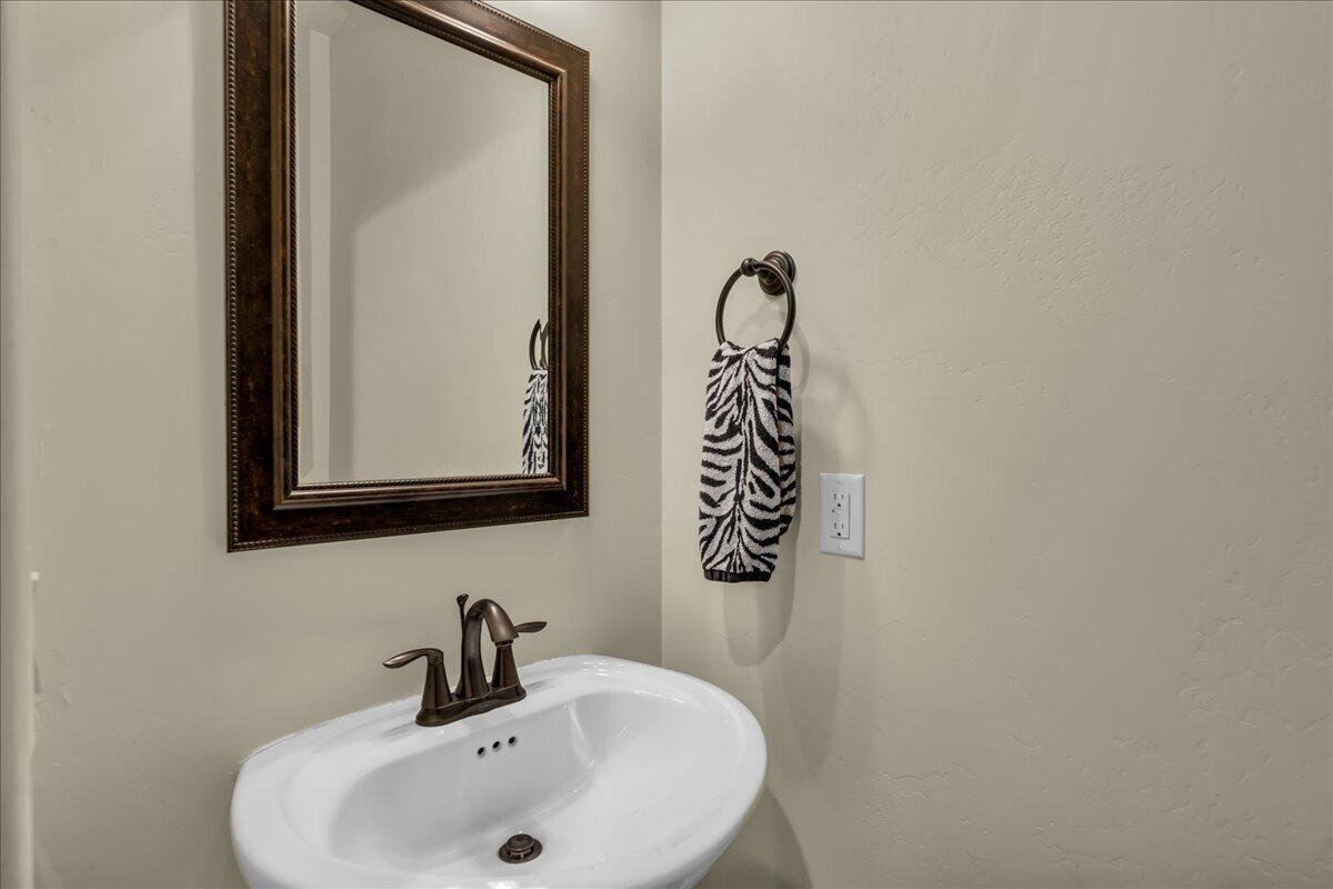 ANCESTOR ESTATES - Residential