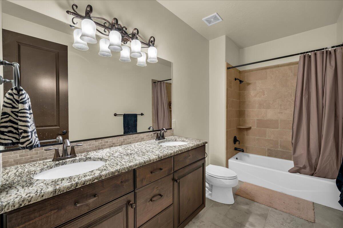 ANCESTOR ESTATES - Residential