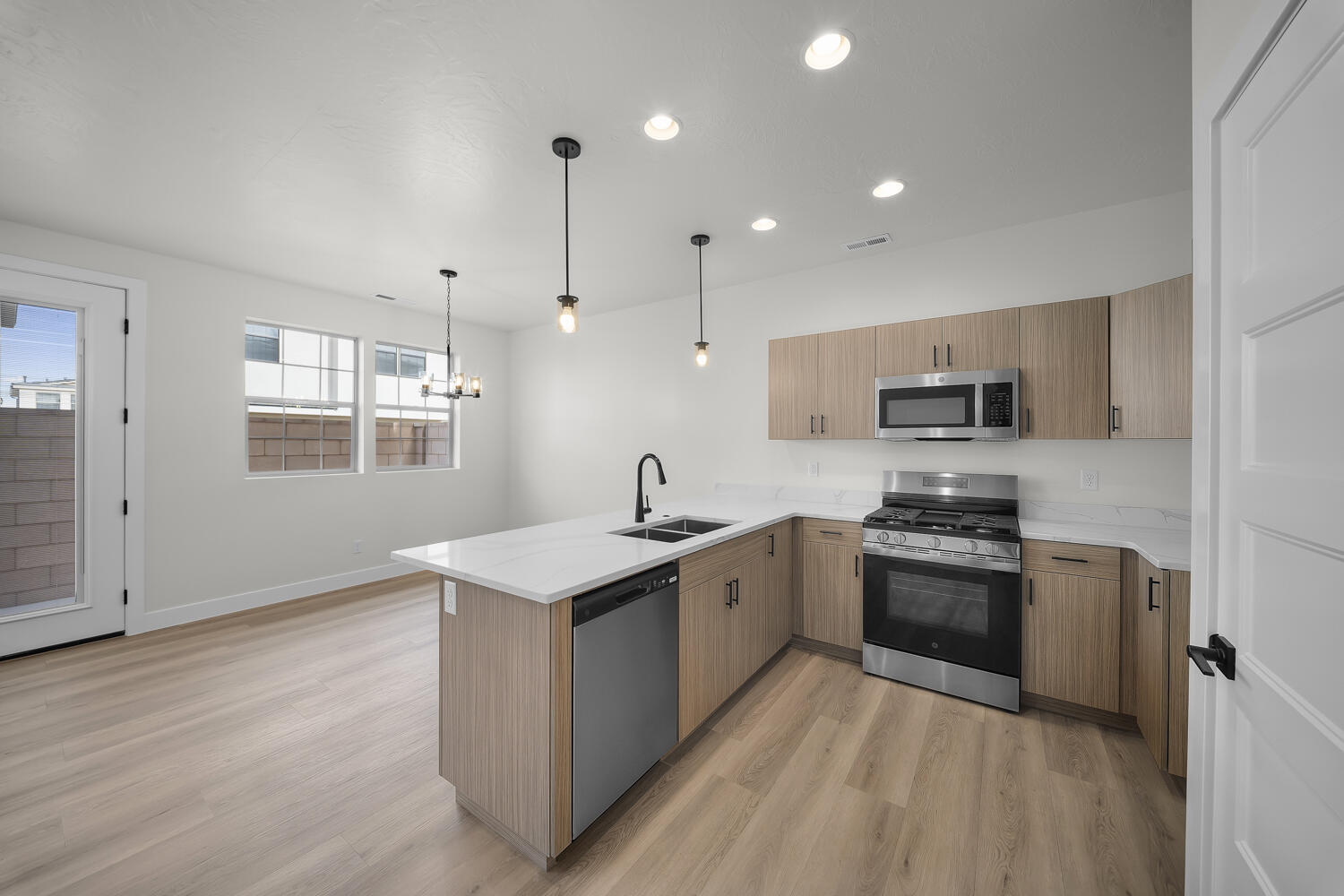 SOUTH DESERT PD - Residential