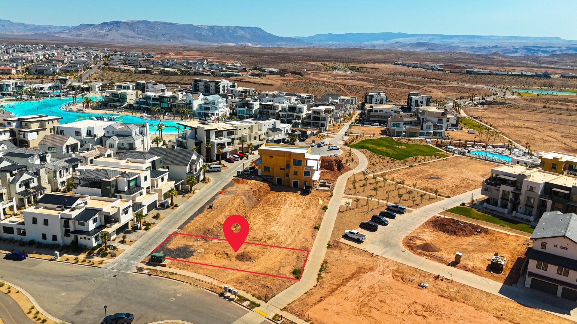 DESERT COLOR RESORT - Land