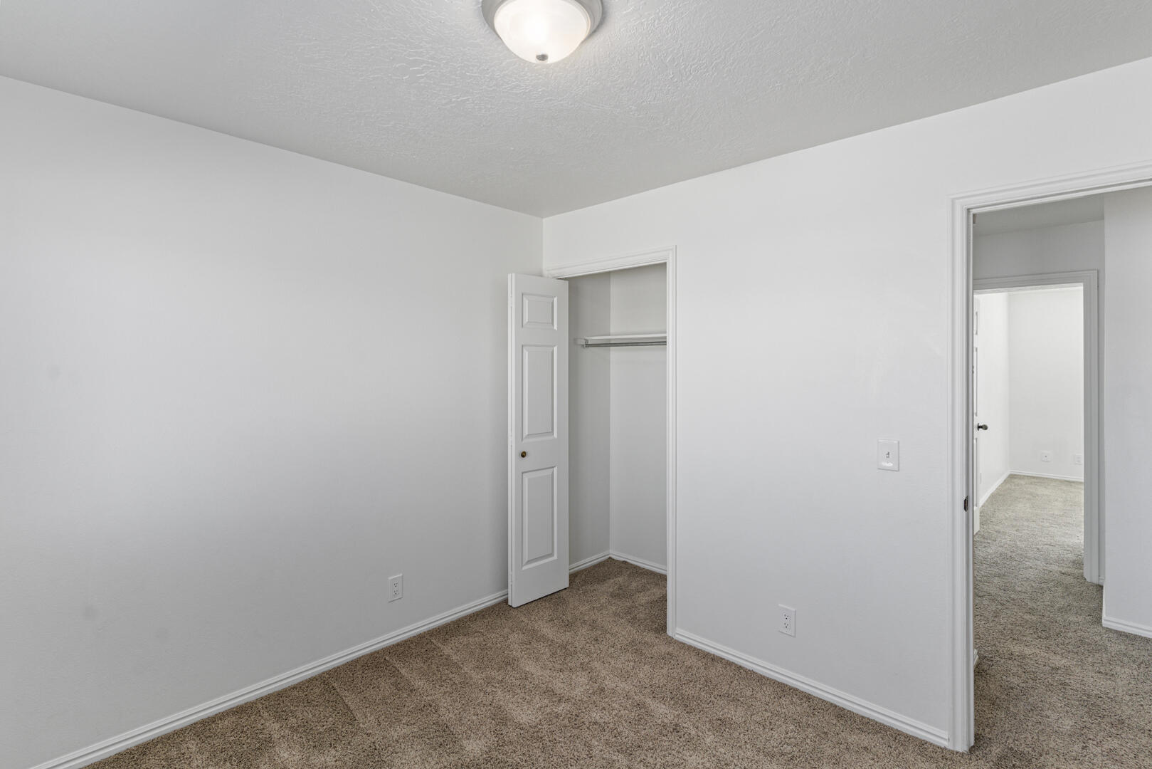 SPANISH PALMS TOWNHOMES - Residential