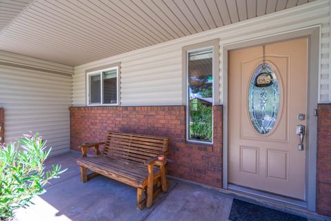 Tiny photo for 2524 EL VISTA DR, Santa Clara, UT 84765 (MLS # 26-273335)
