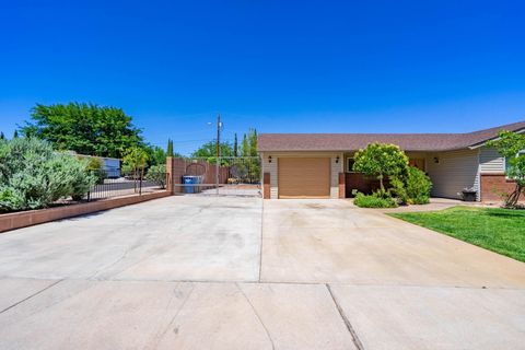 Tiny photo for 2524 EL VISTA DR, Santa Clara, UT 84765 (MLS # 26-273335)
