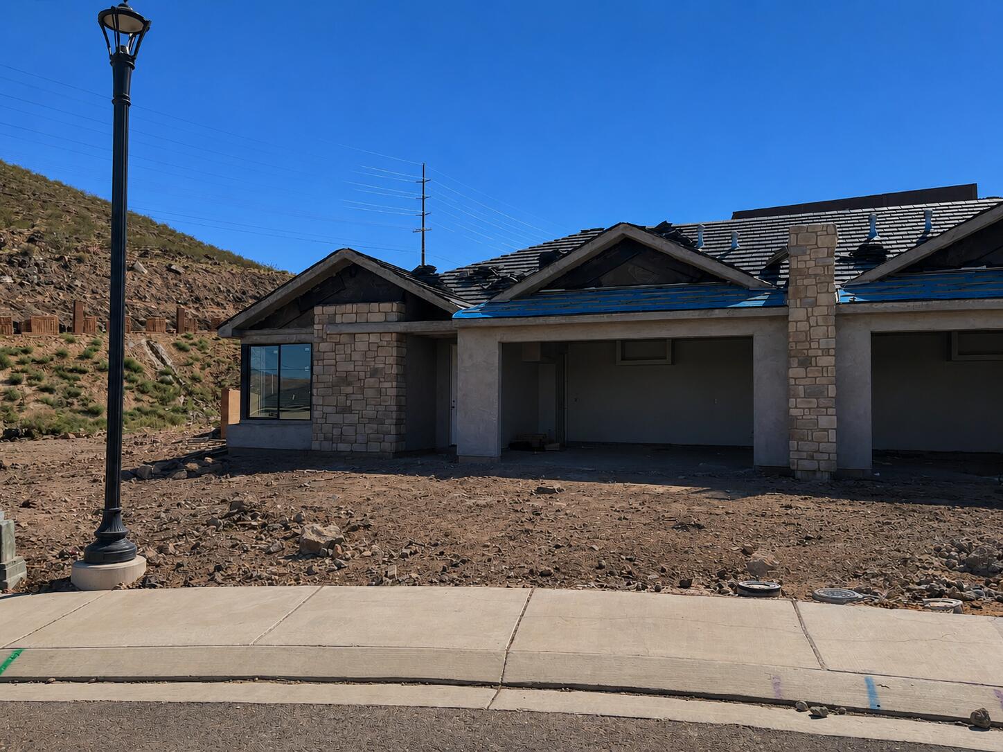 PAINTED SANDS - Residential