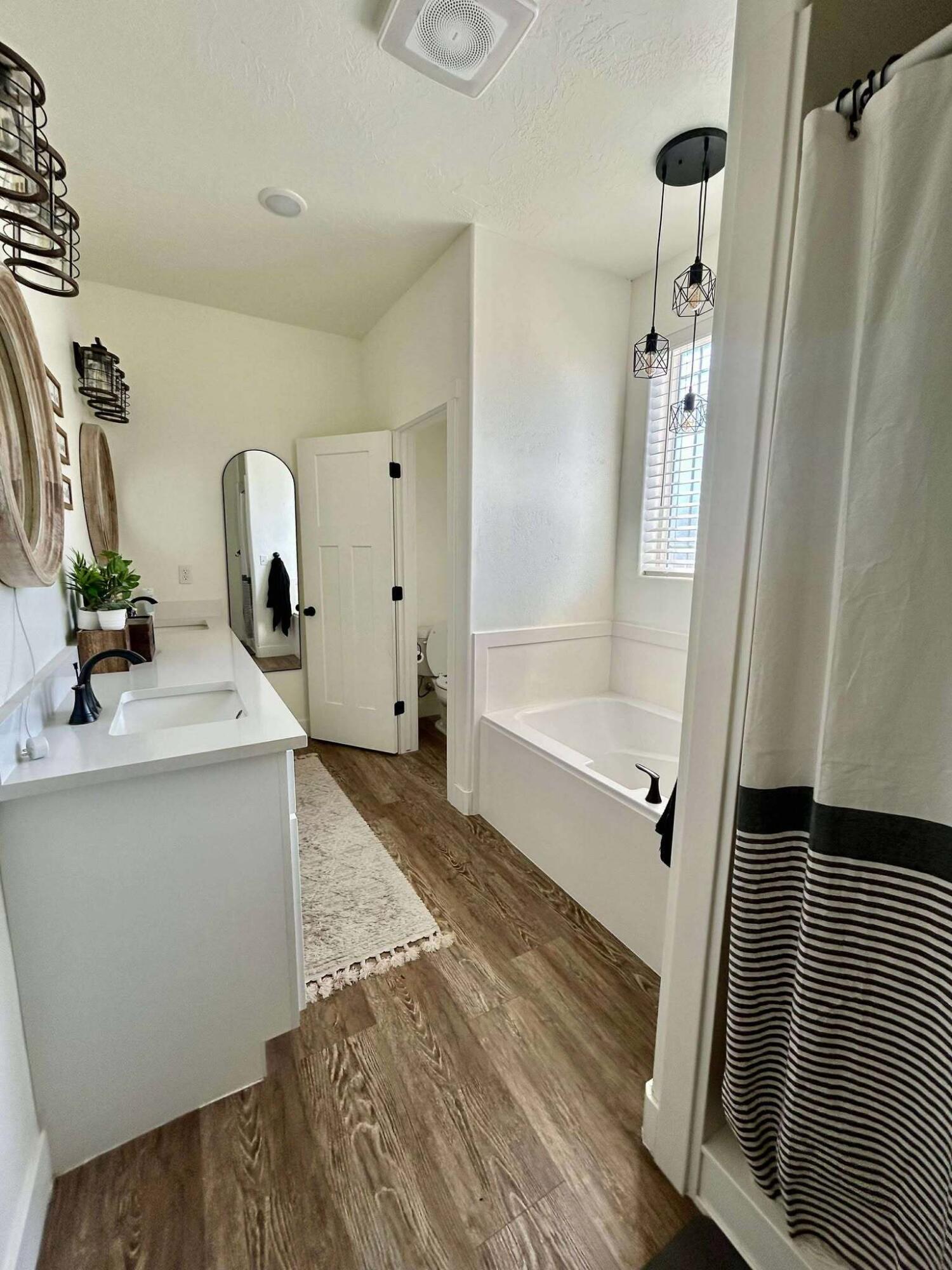 SUNNY MEADOWS ACRES - Residential