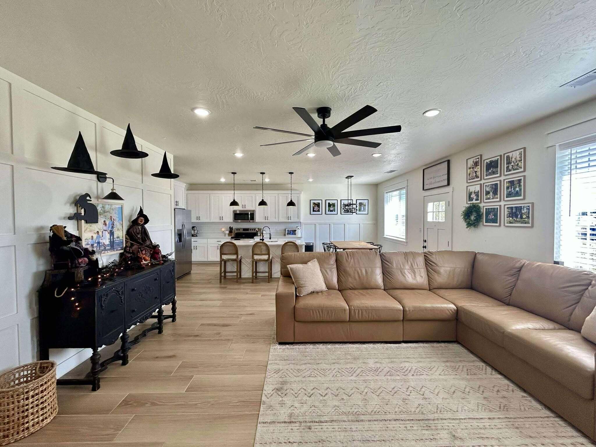 SUNNY MEADOWS ACRES - Residential