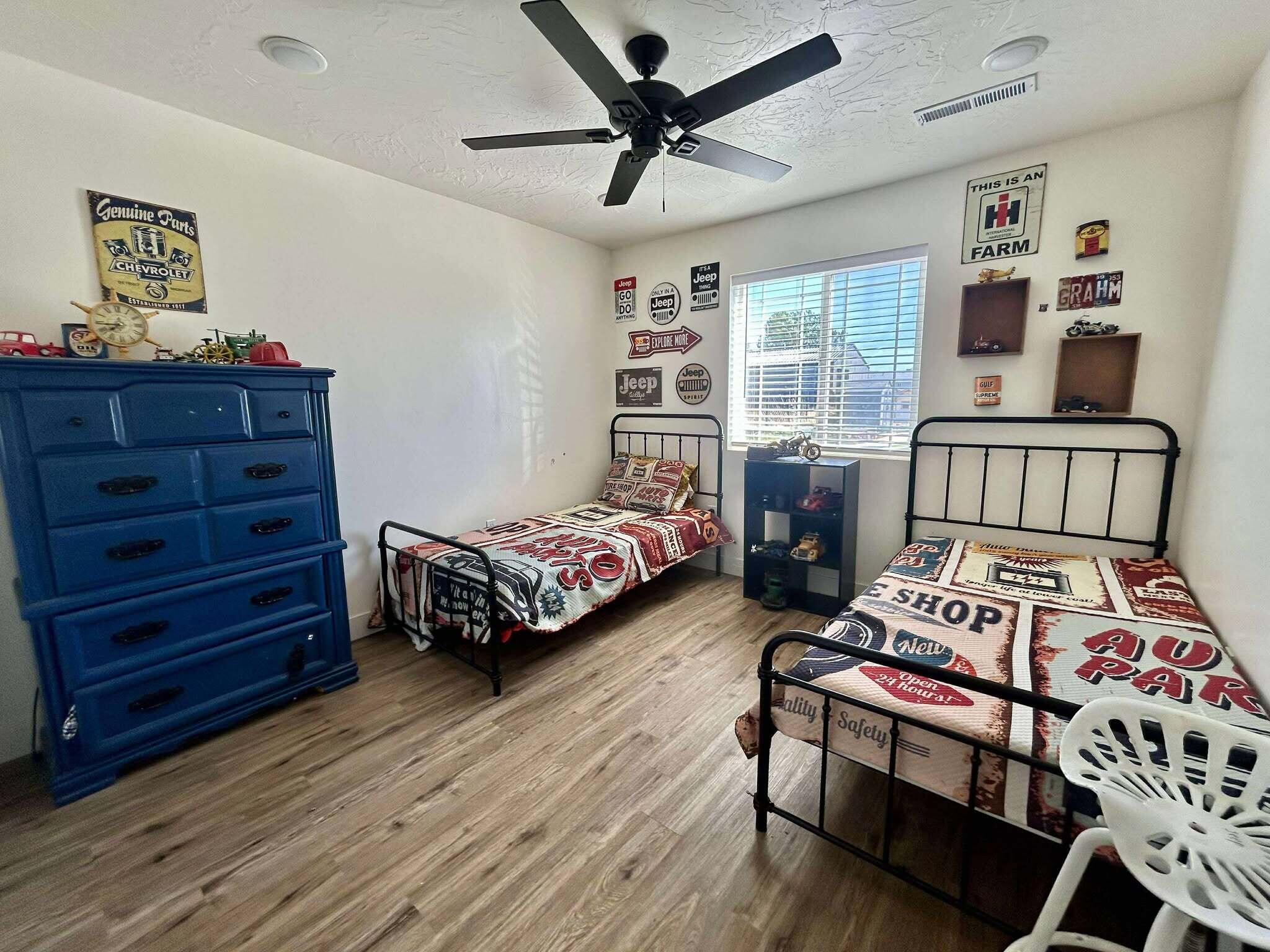 SUNNY MEADOWS ACRES - Residential