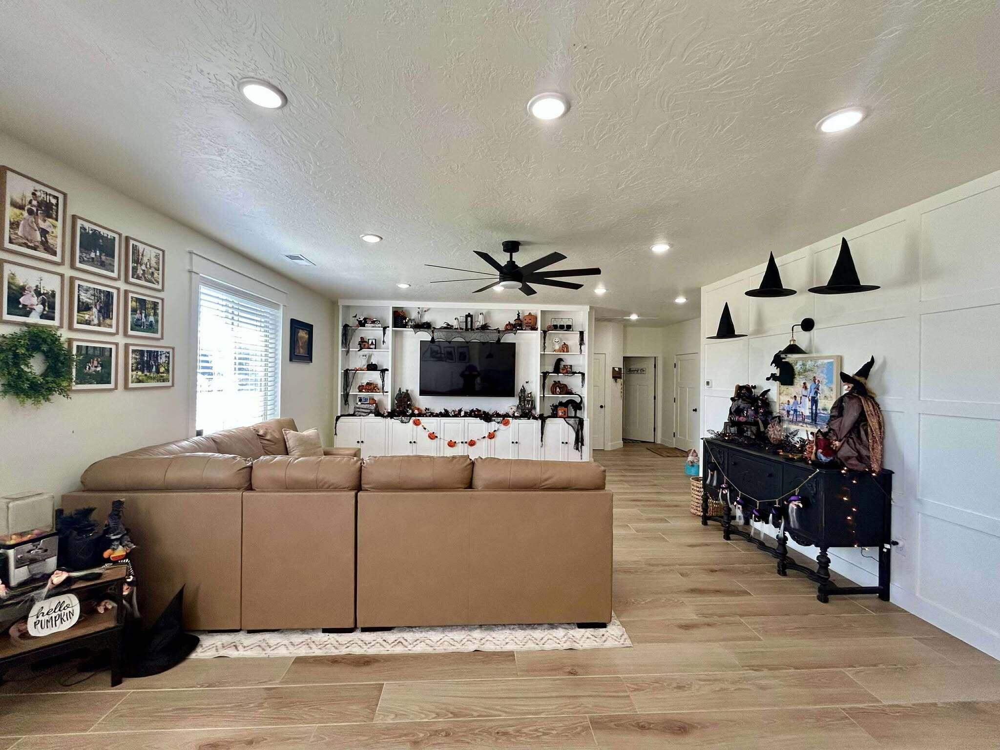 SUNNY MEADOWS ACRES - Residential