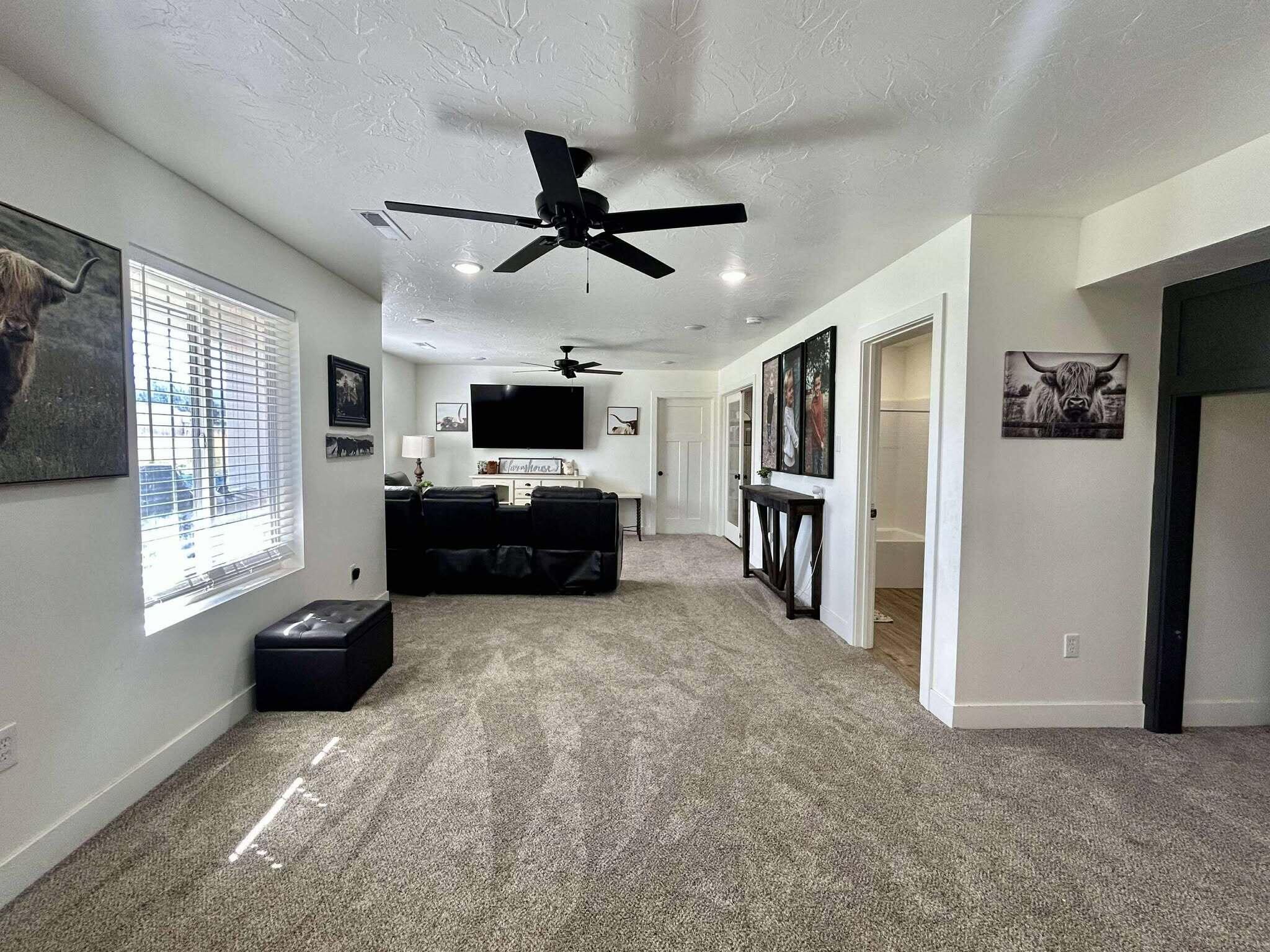 SUNNY MEADOWS ACRES - Residential