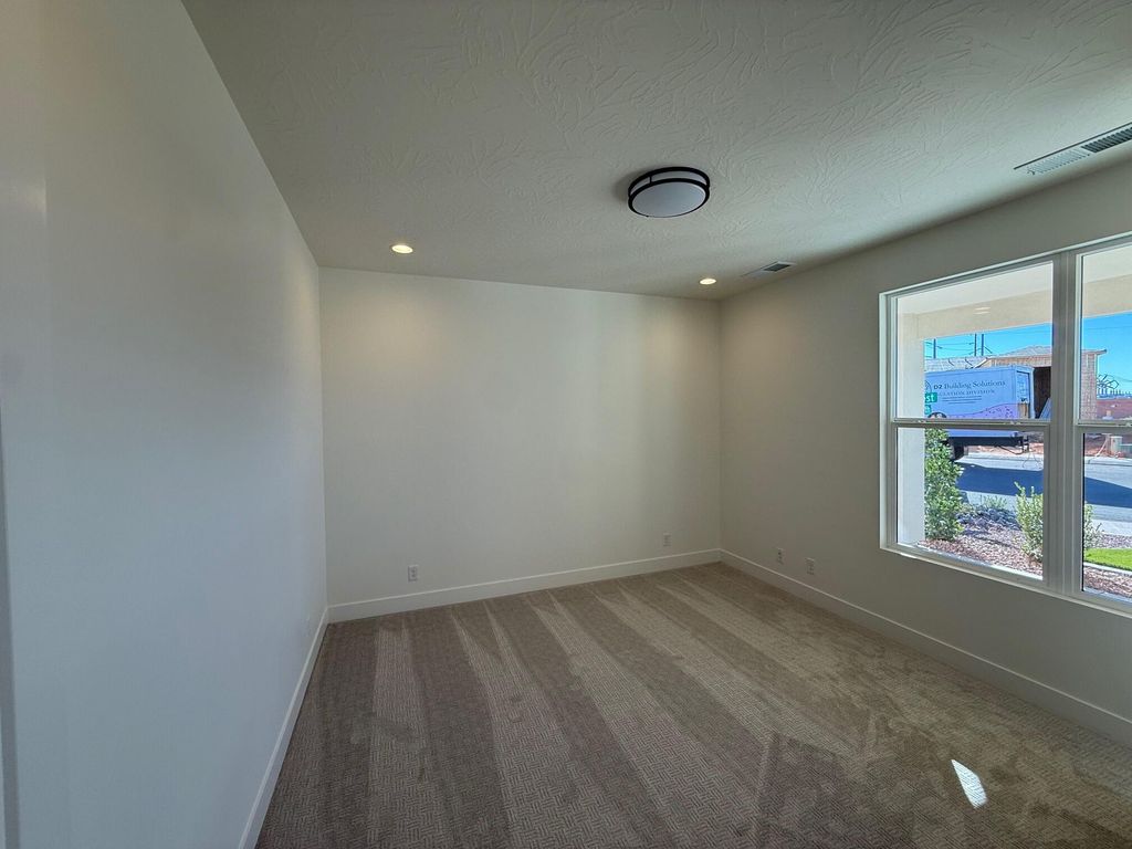 Photo of 3129 S 4850 W Lot 6 #Lot 6, Hurricane, UT 84737 (MLS # 25-266233)