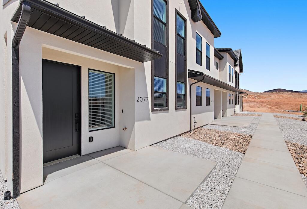 ROCKLAND TOWNHOMES - Residential