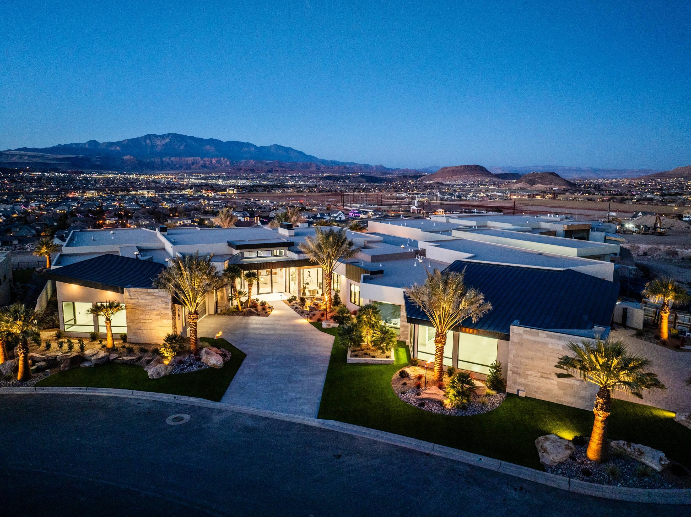 STONE CLIFF - Residential