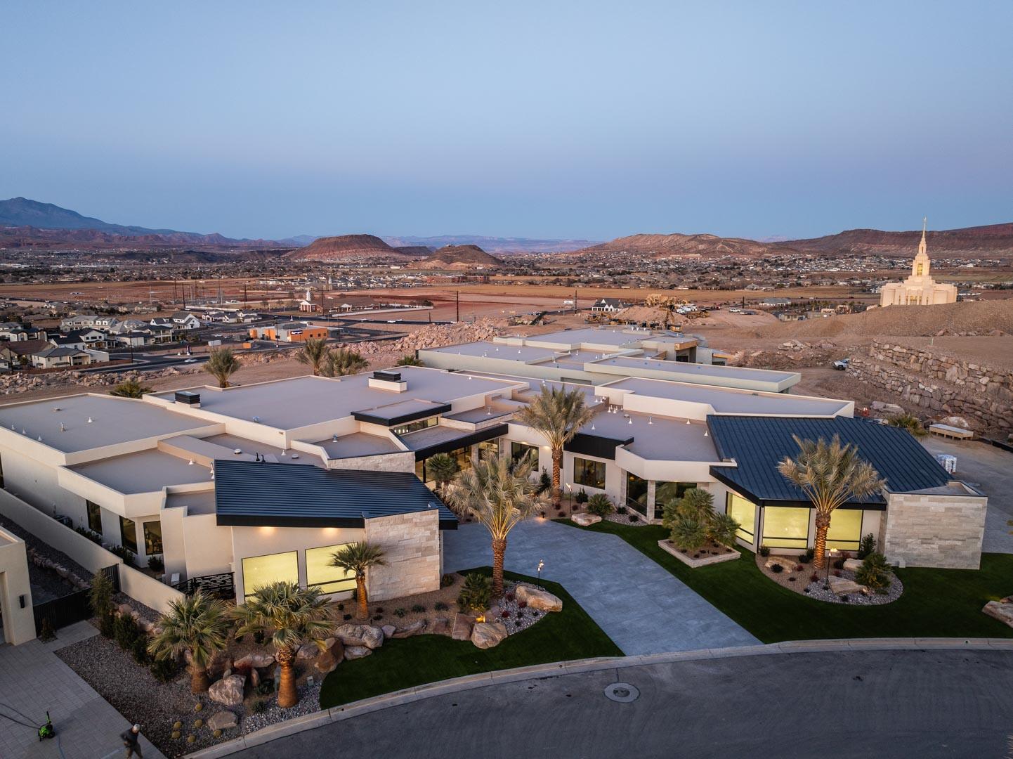 STONE CLIFF - Residential