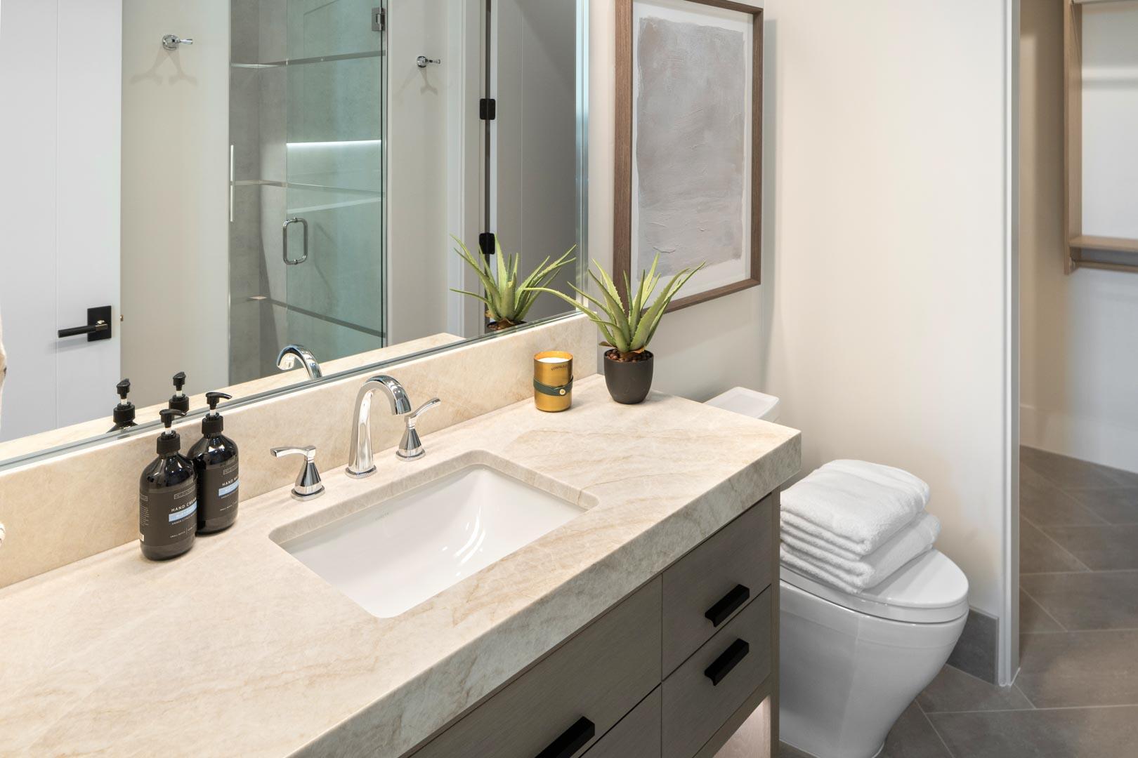 STONE CLIFF - Residential