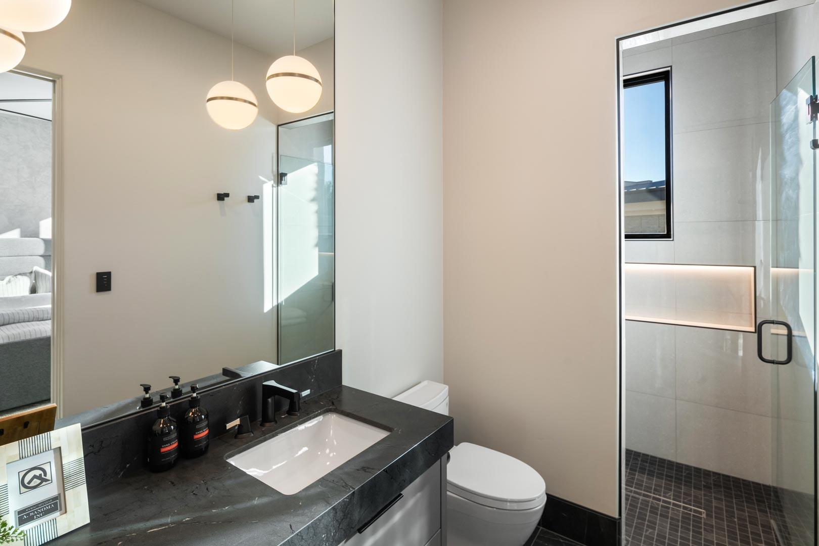 STONE CLIFF - Residential