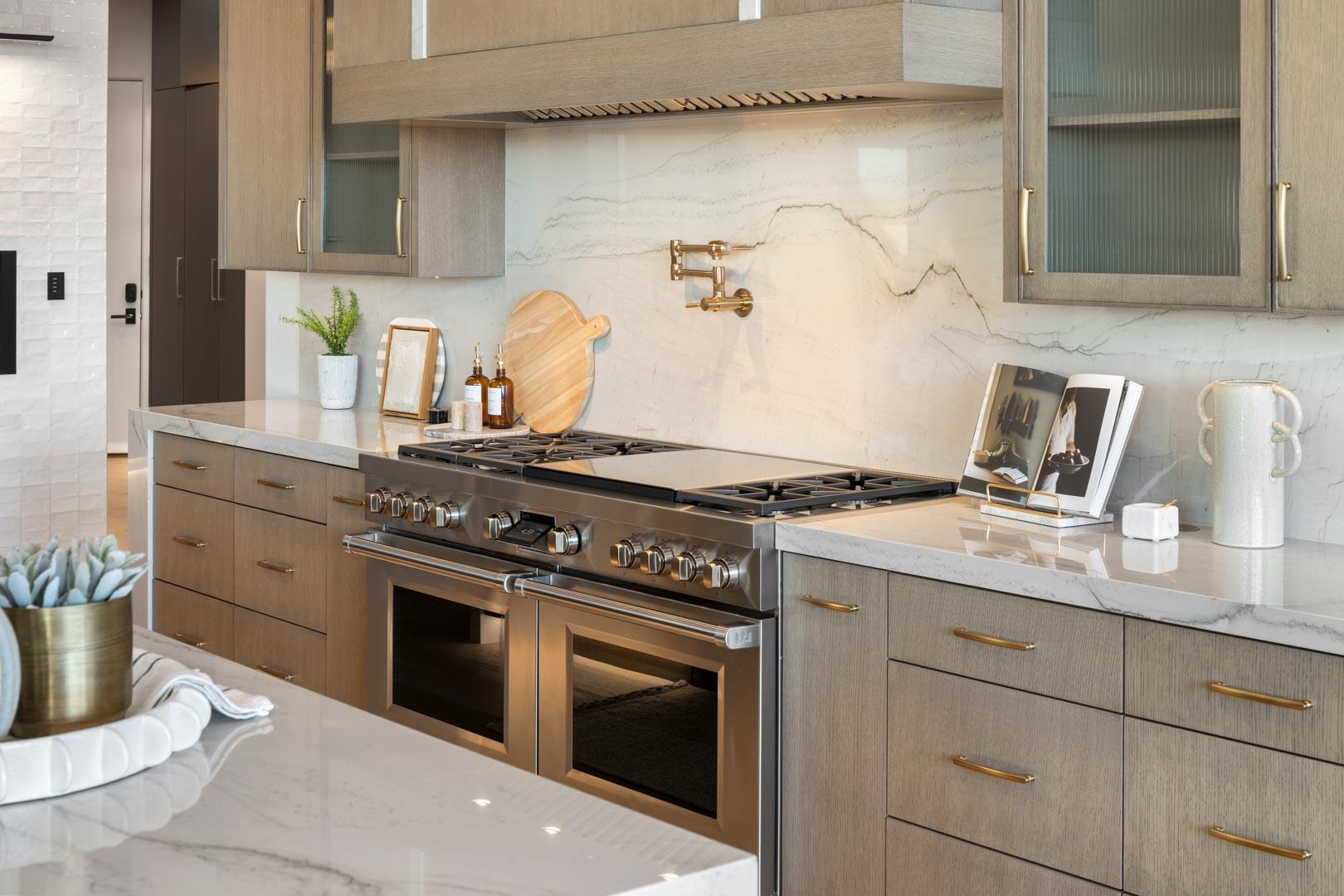 STONE CLIFF - Residential