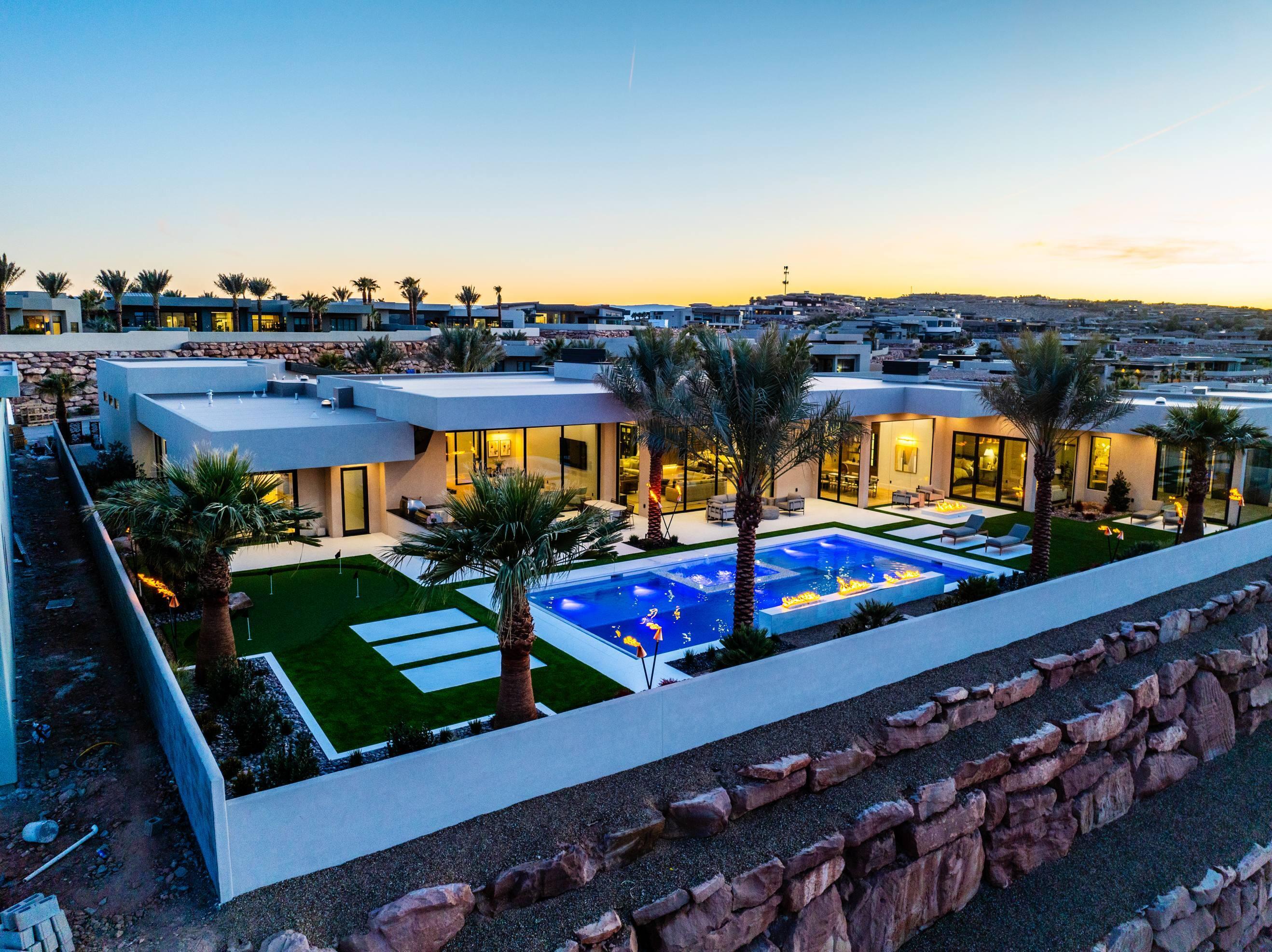 STONE CLIFF - Residential