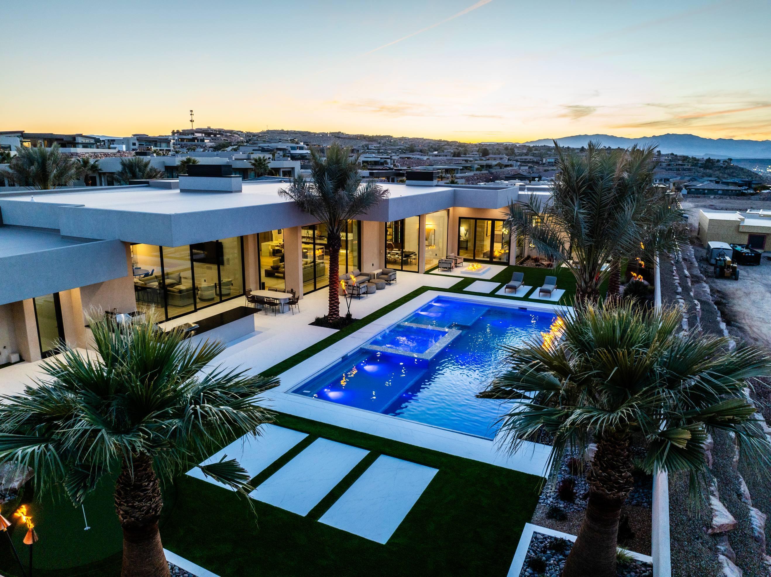 STONE CLIFF - Residential