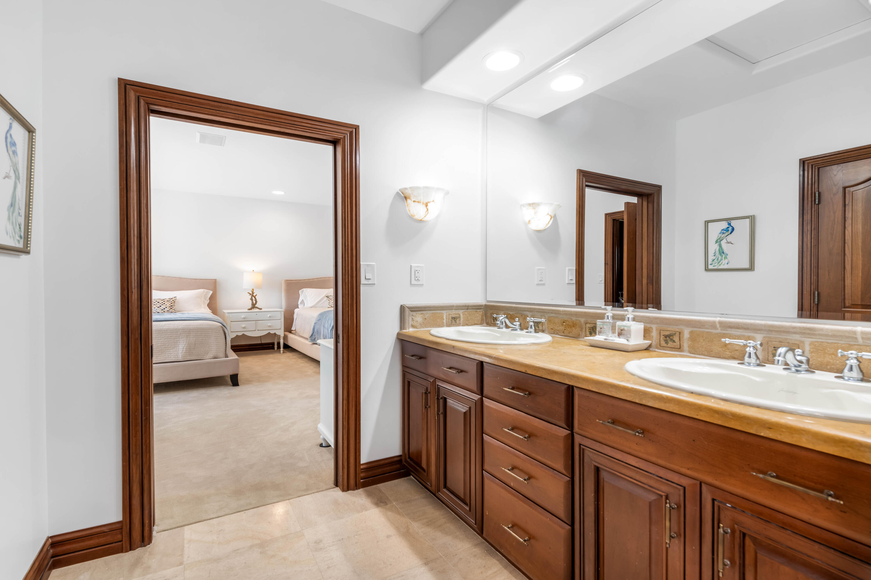 Parowan, Utah 84761, United States, 7 Bedrooms Bedrooms, ,9 BathroomsBathrooms,Residential,Active,110821