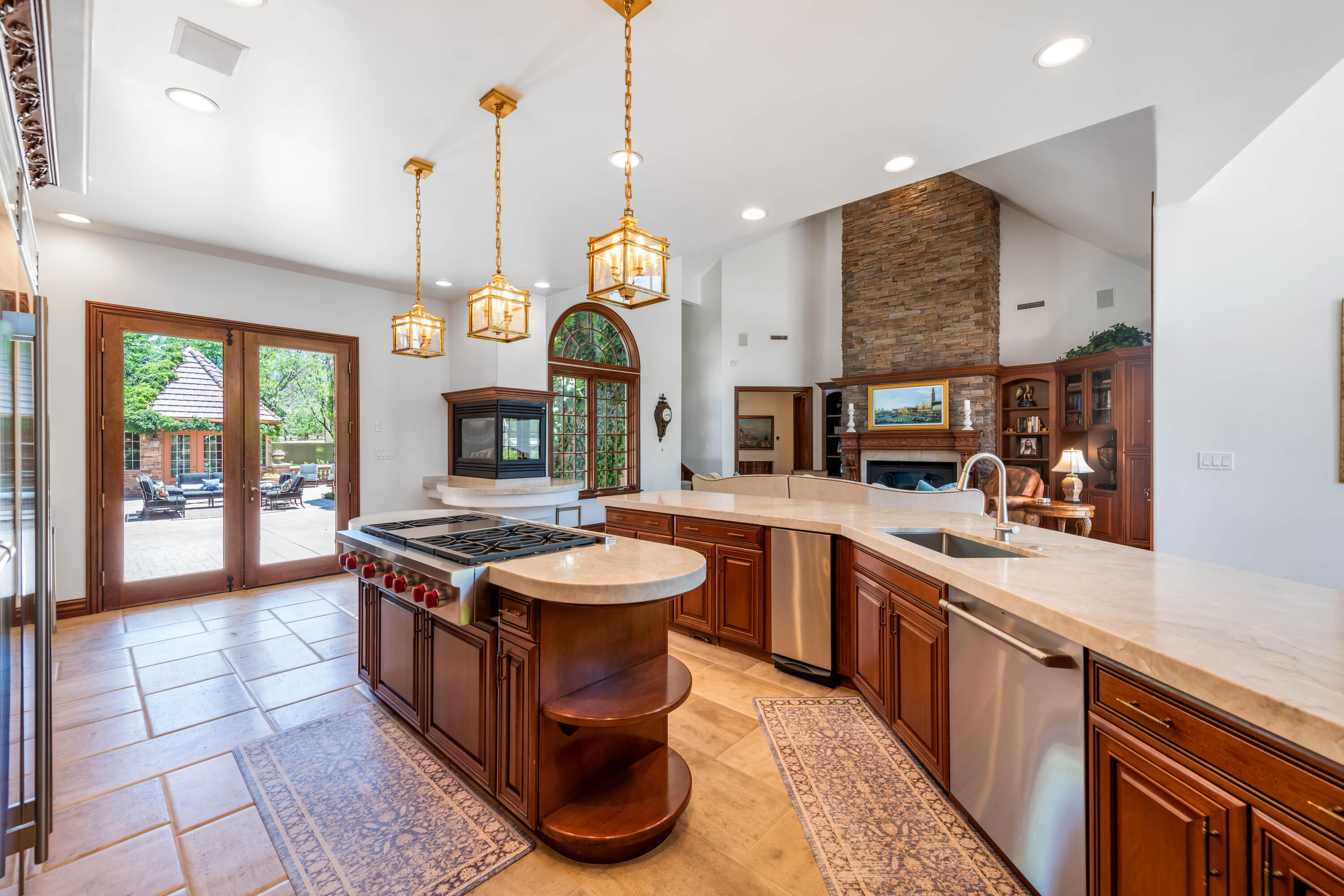 Parowan, Utah 84761, United States, 7 Bedrooms Bedrooms, ,9 BathroomsBathrooms,Residential,Active,110821