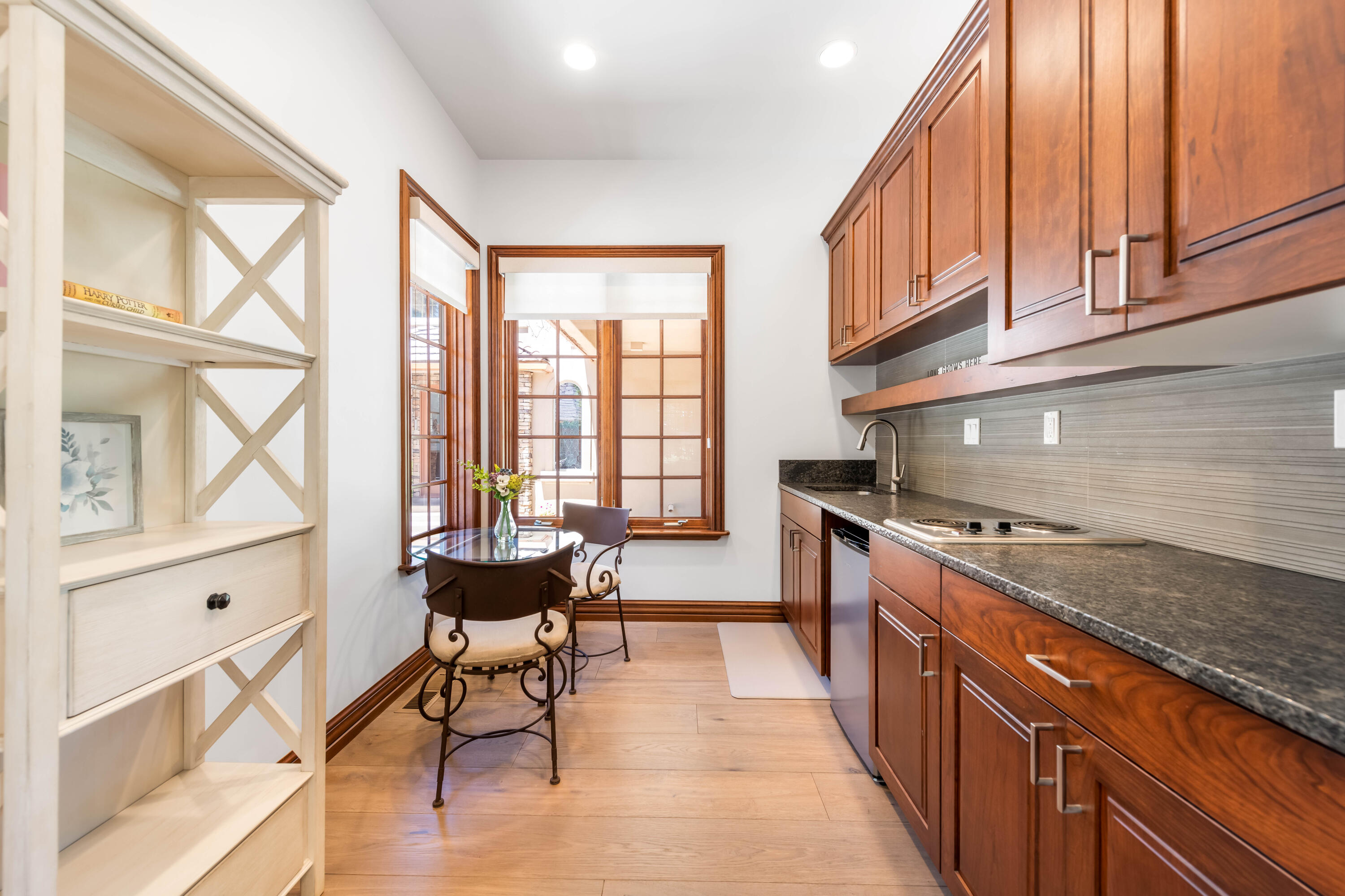 Parowan, Utah 84761, United States, 7 Bedrooms Bedrooms, ,9 BathroomsBathrooms,Residential,Active,110821