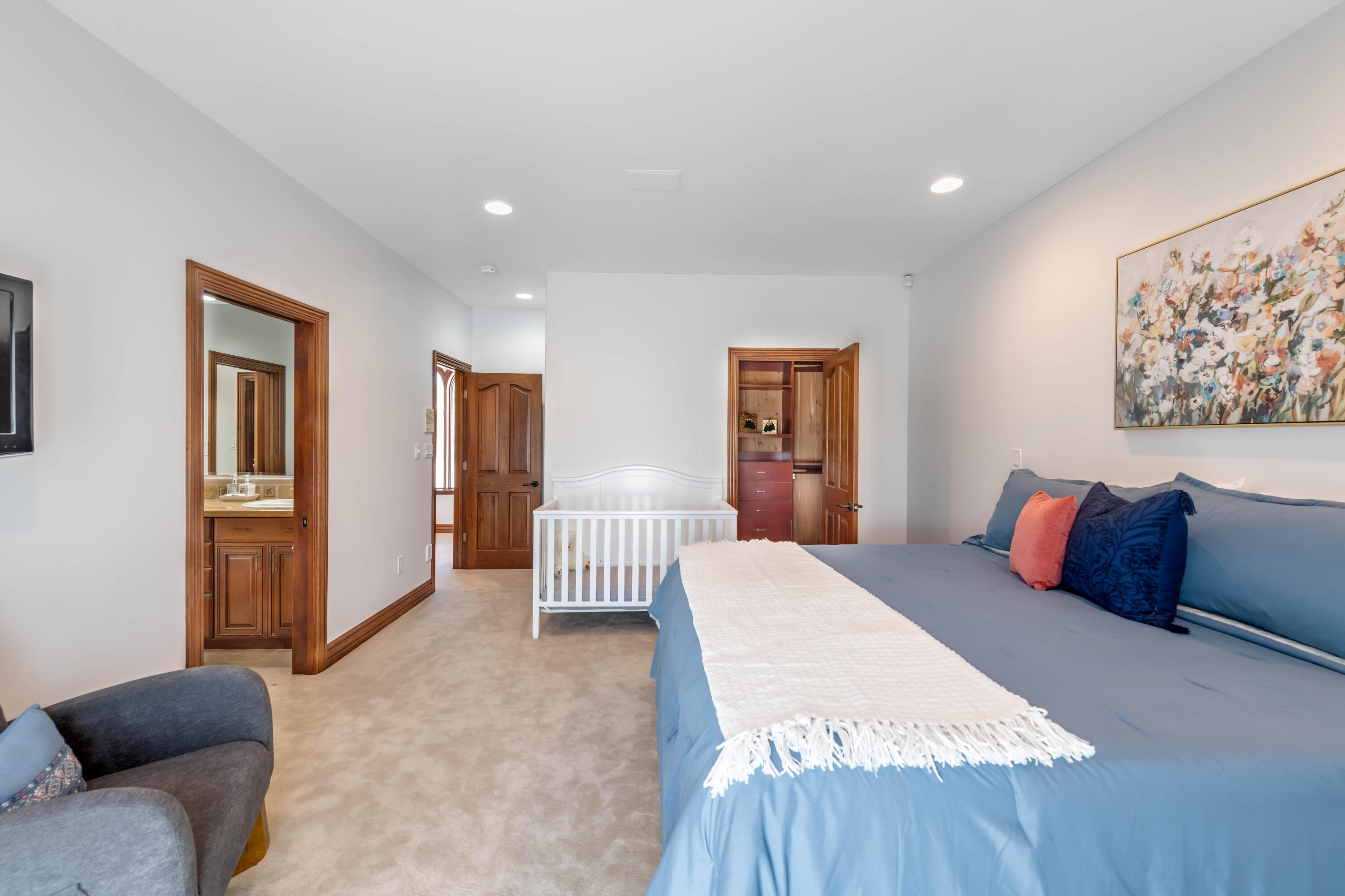 Parowan, Utah 84761, United States, 7 Bedrooms Bedrooms, ,9 BathroomsBathrooms,Residential,Active,110821