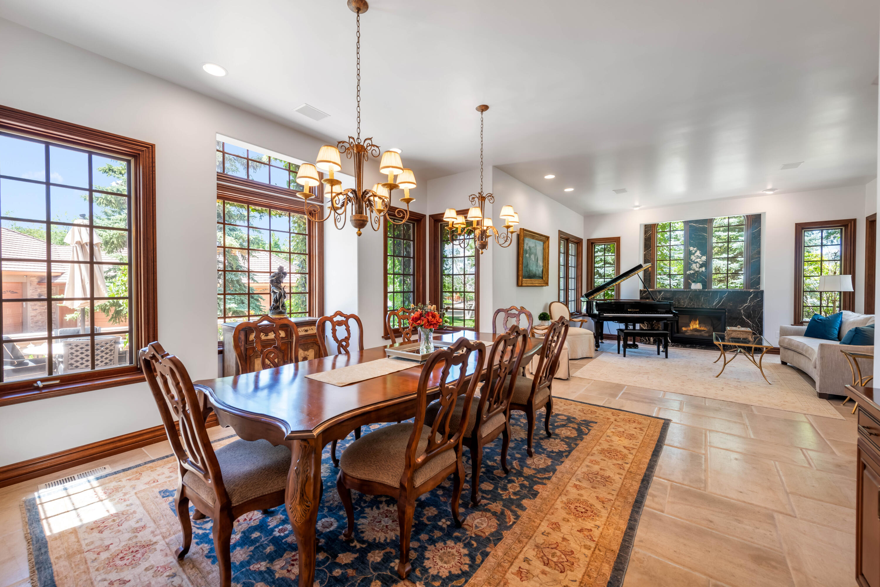 Parowan, Utah 84761, United States, 7 Bedrooms Bedrooms, ,9 BathroomsBathrooms,Residential,Active,110821