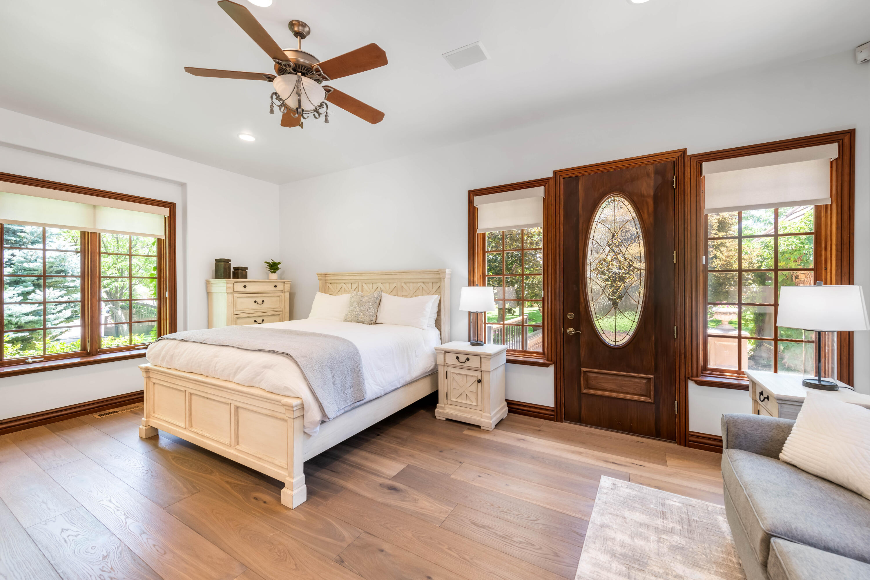 Parowan, Utah 84761, United States, 7 Bedrooms Bedrooms, ,9 BathroomsBathrooms,Residential,Active,110821