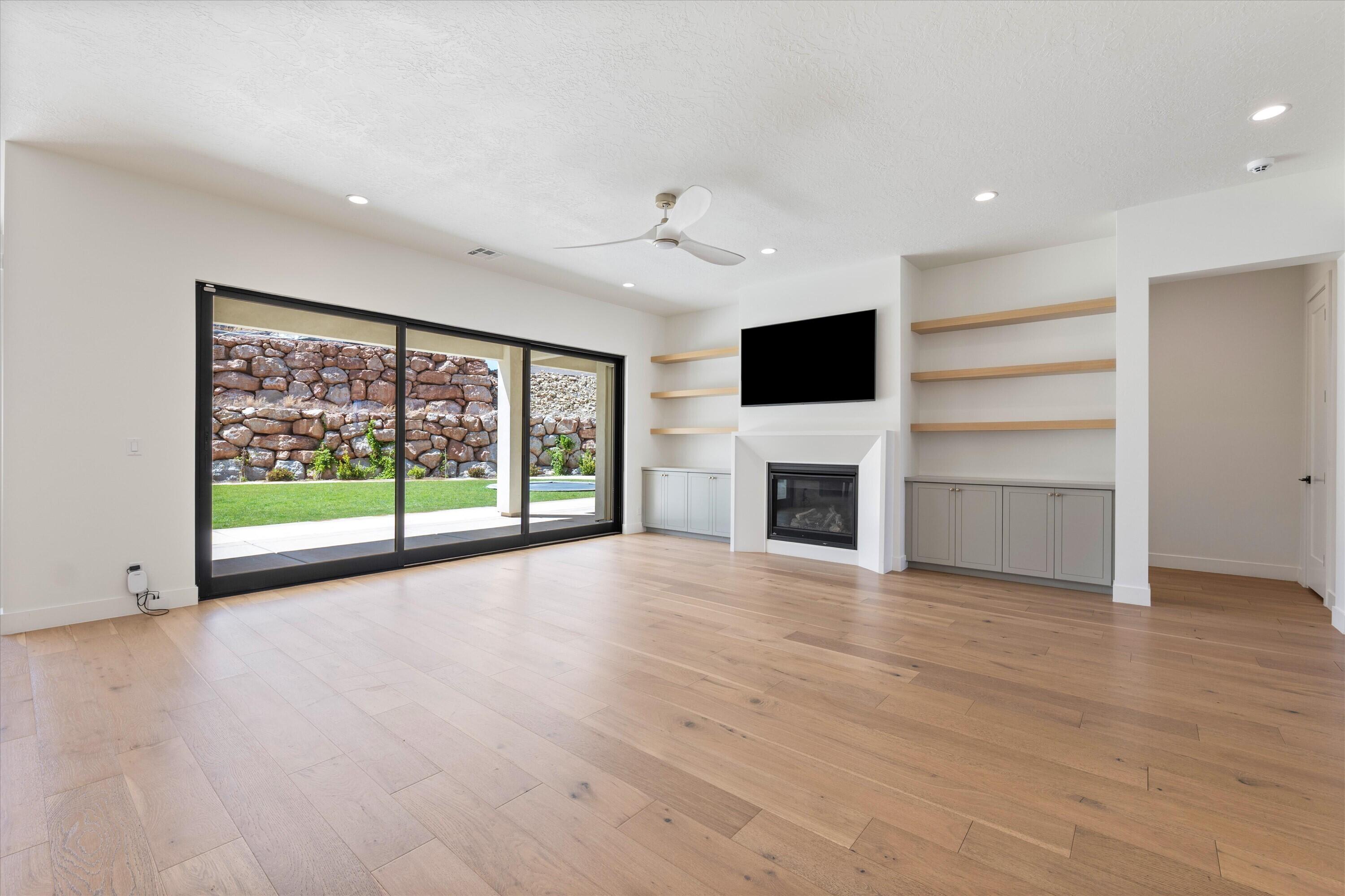 HEIGHTS AT WASHINGTON BENCH - Residential