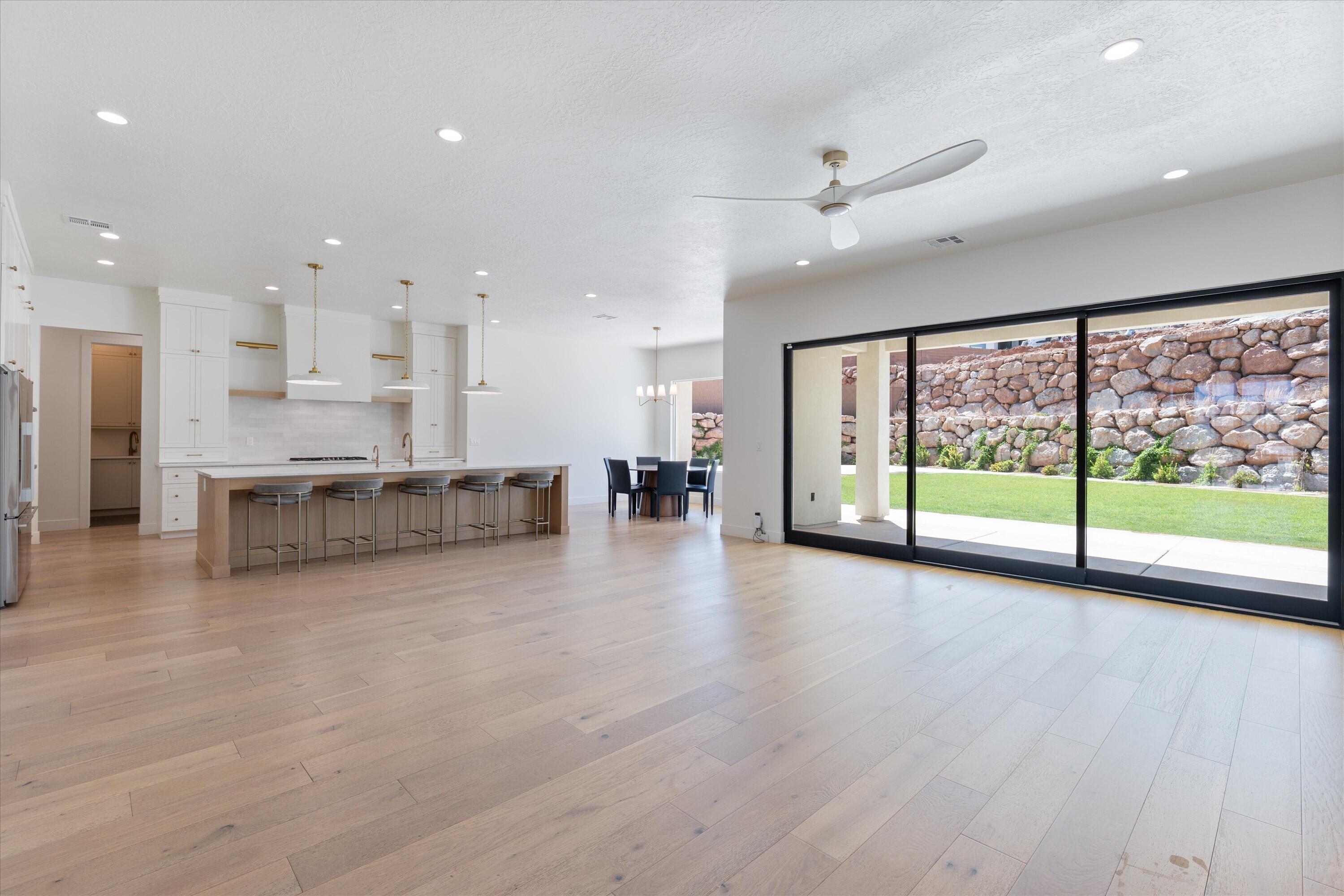 HEIGHTS AT WASHINGTON BENCH - Residential