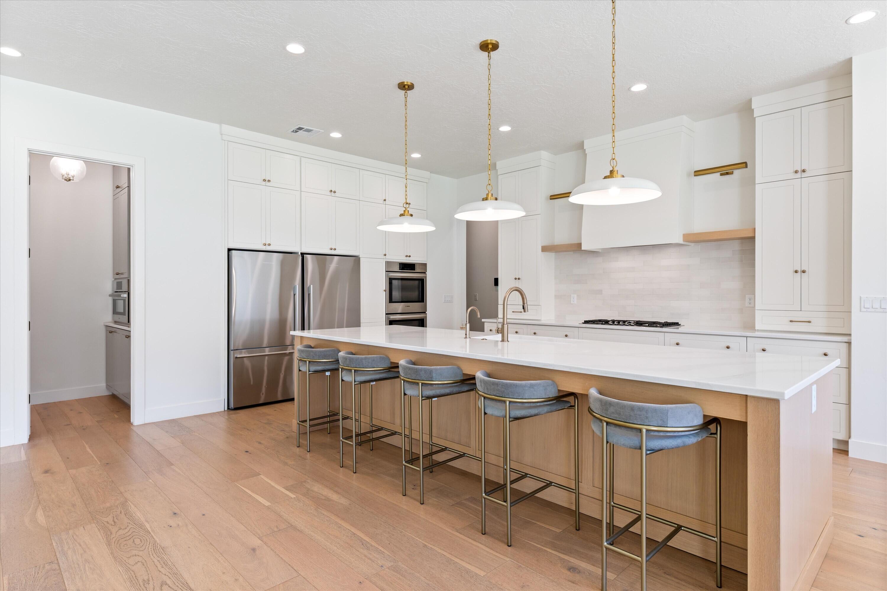 HEIGHTS AT WASHINGTON BENCH - Residential